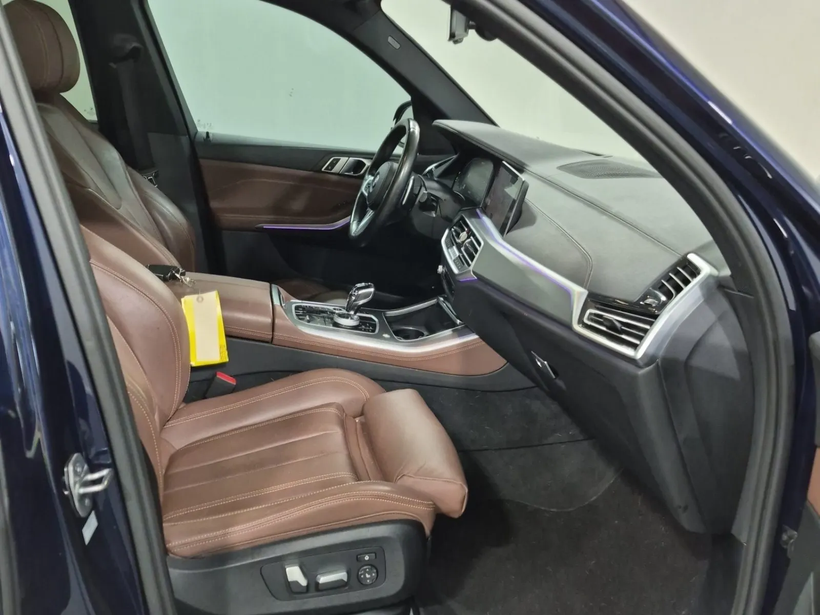 Right Side Interior Photo