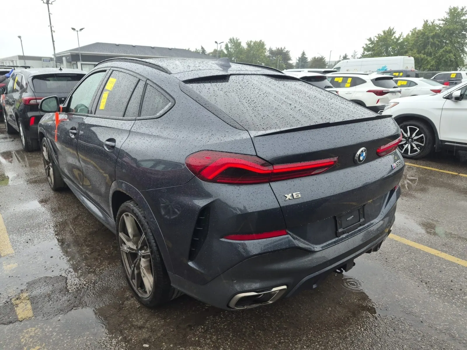 Driver Rear 3/4 Photo