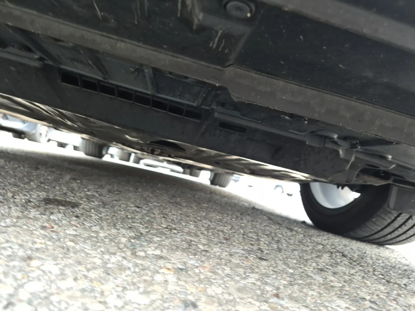 Undercarriage - Front Photo