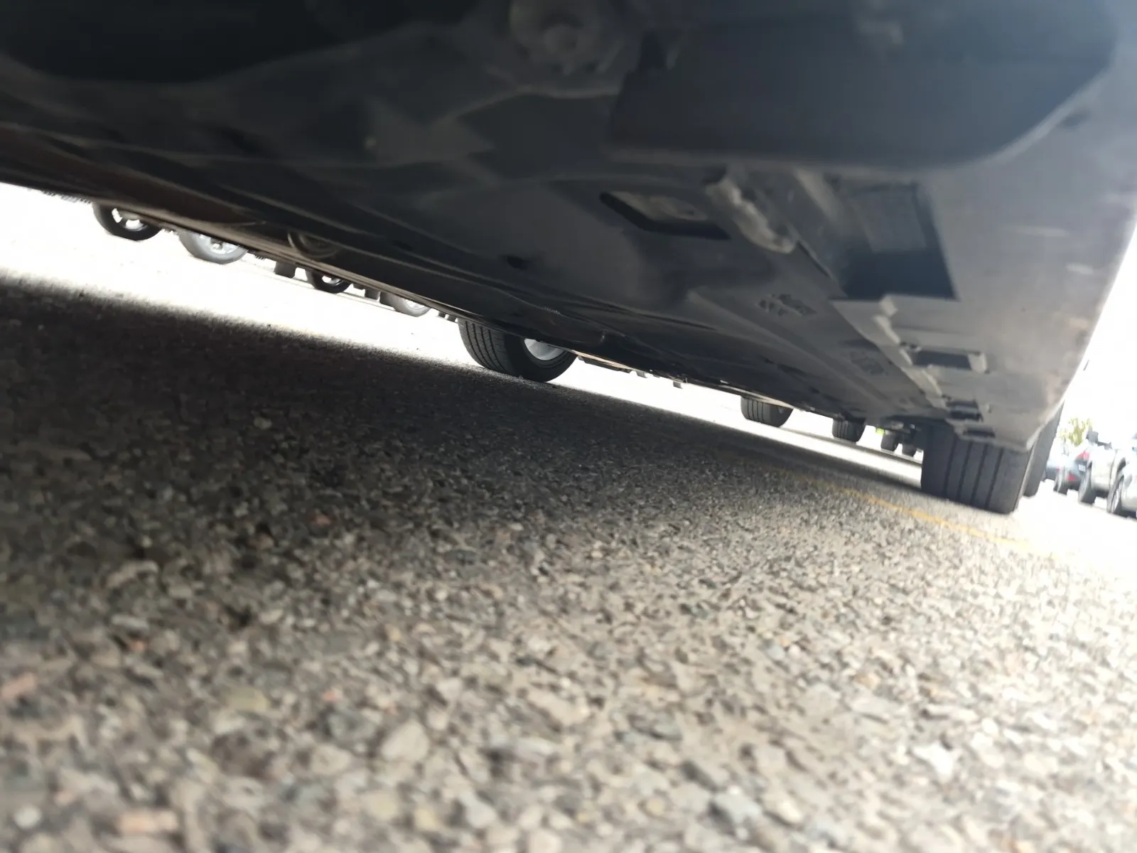 Undercarriage - Passenger Photo