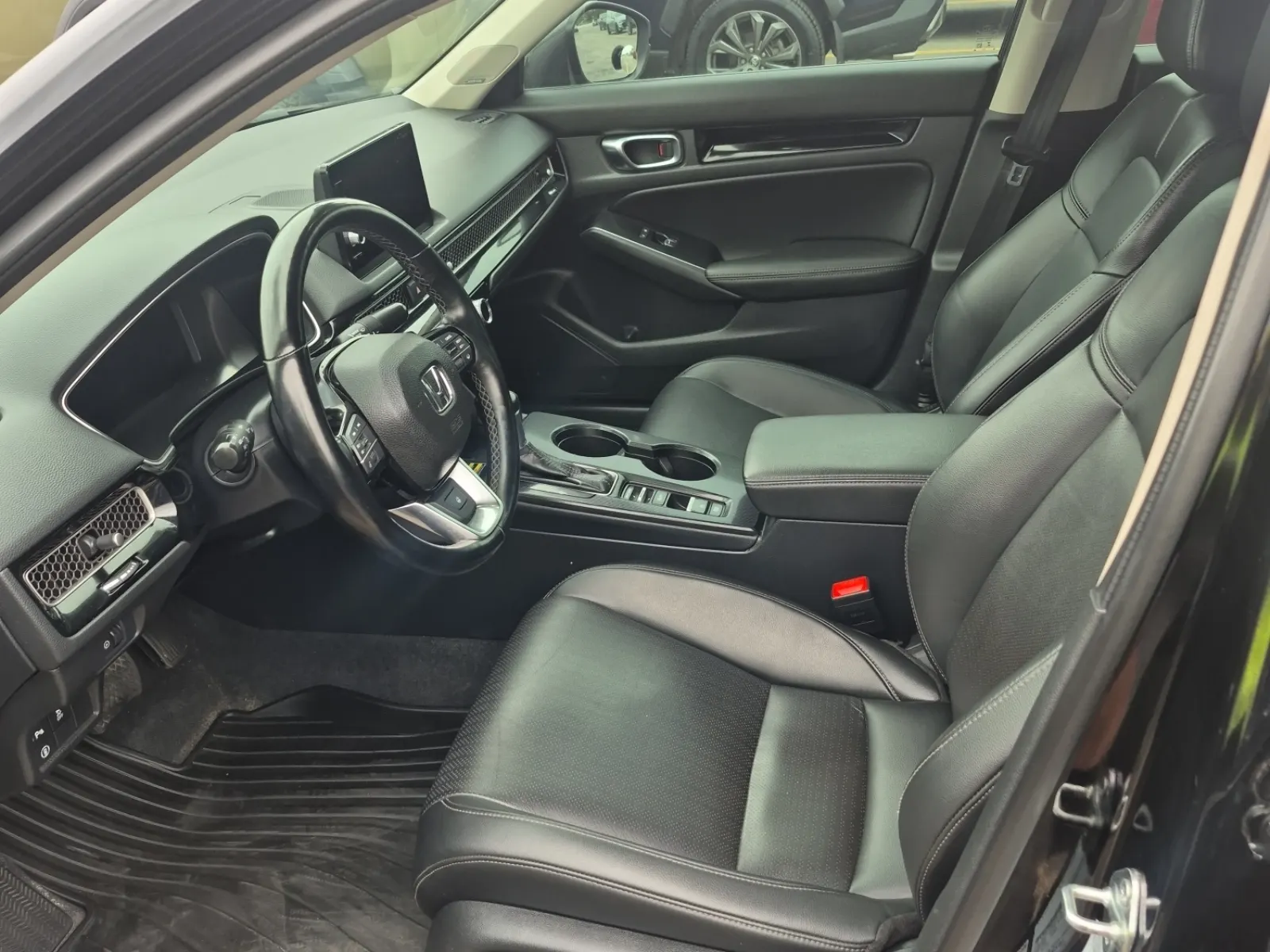 Front Interior Photo