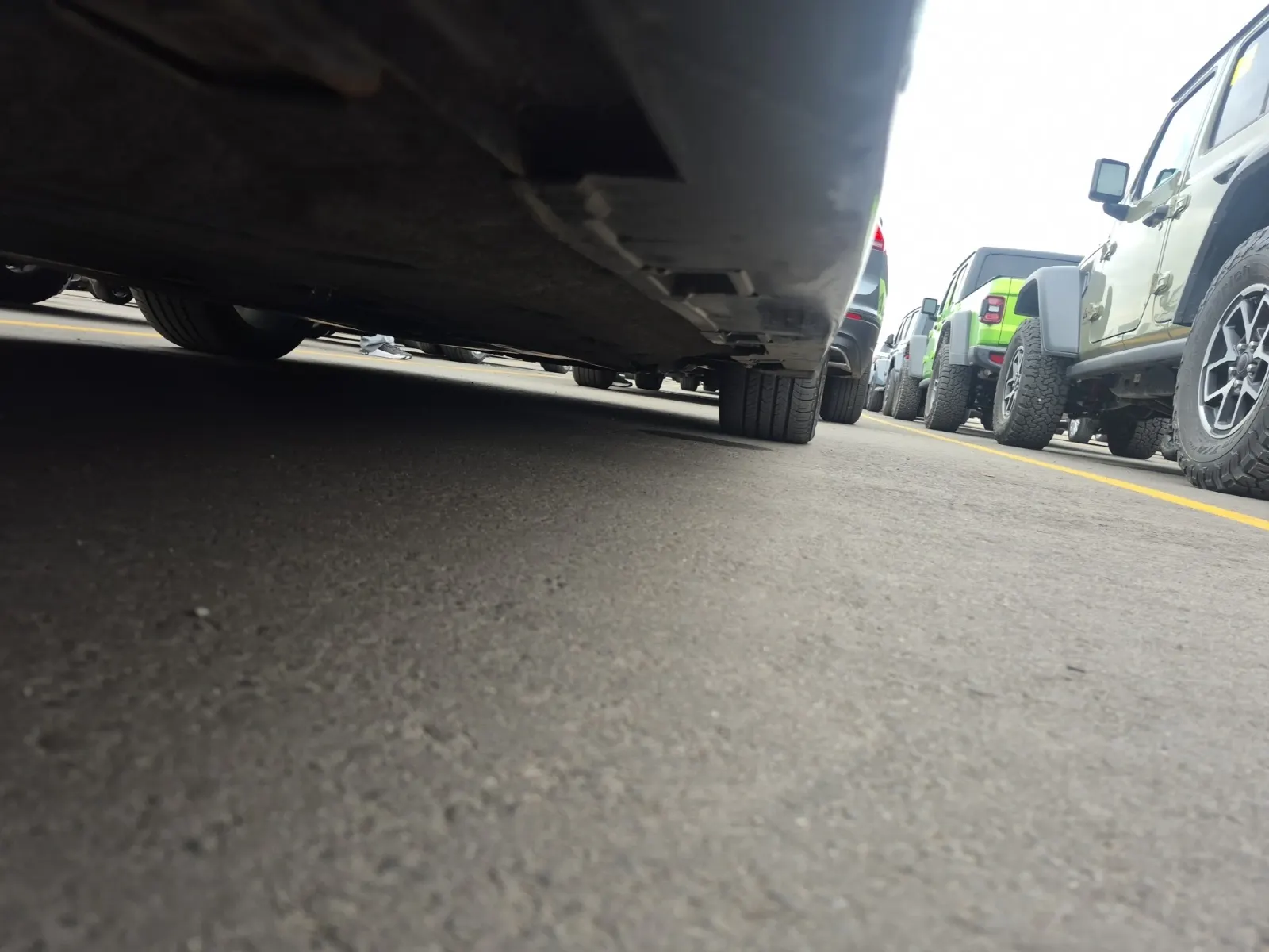 Undercarriage - Passenger Photo