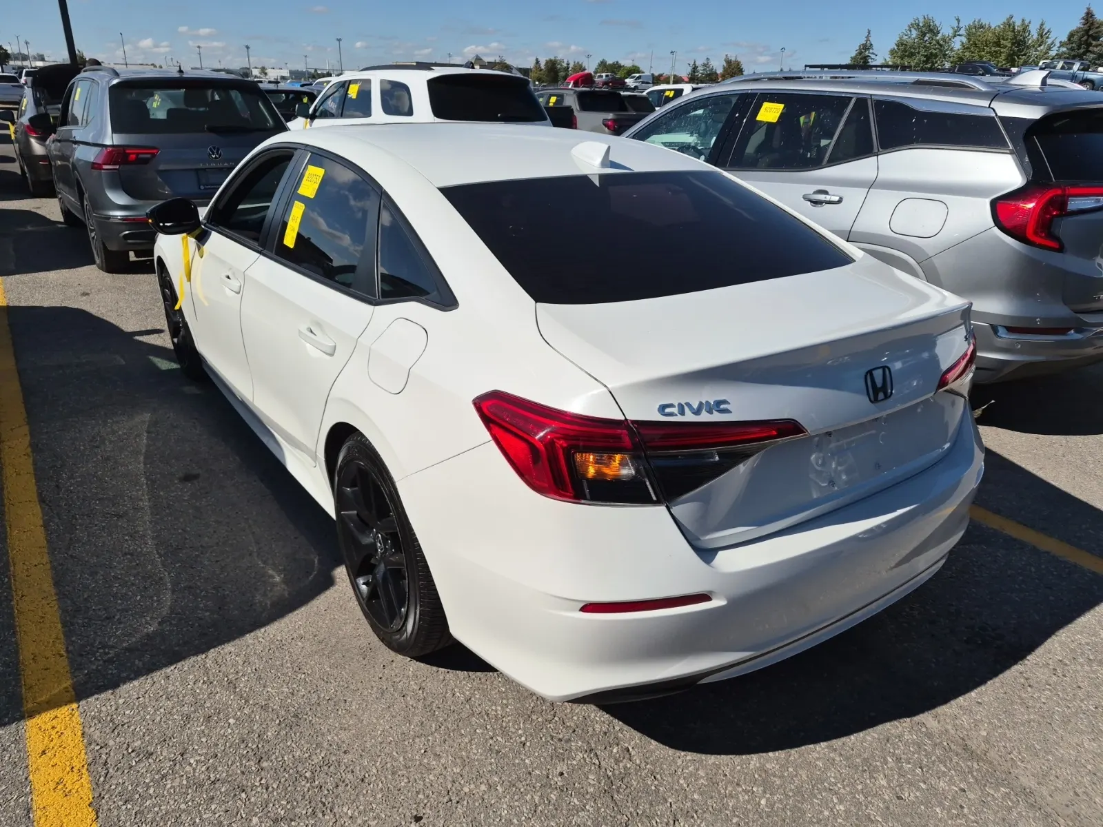 Driver Rear 3/4 Photo