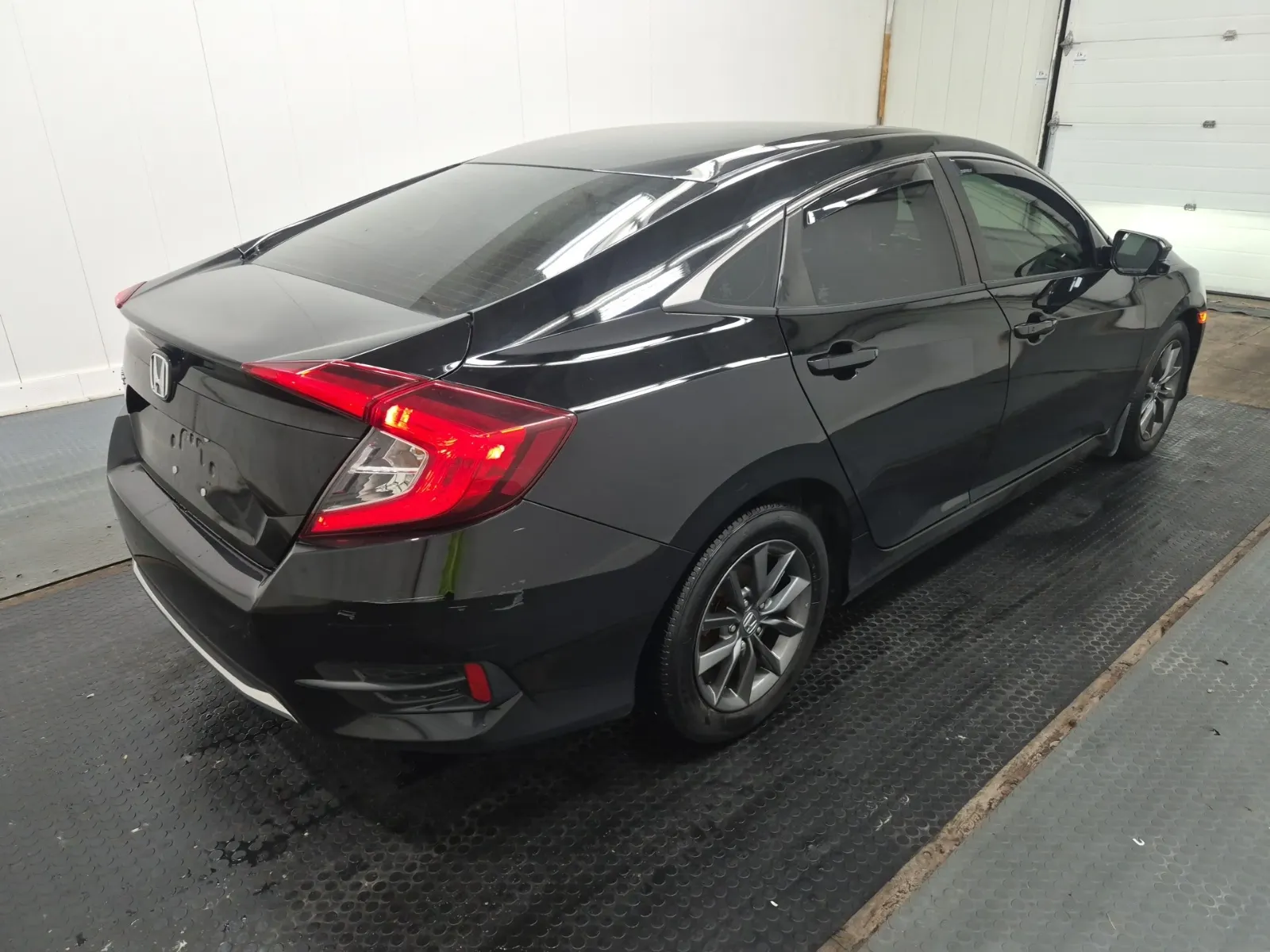 Passenger Rear 3/4 Photo