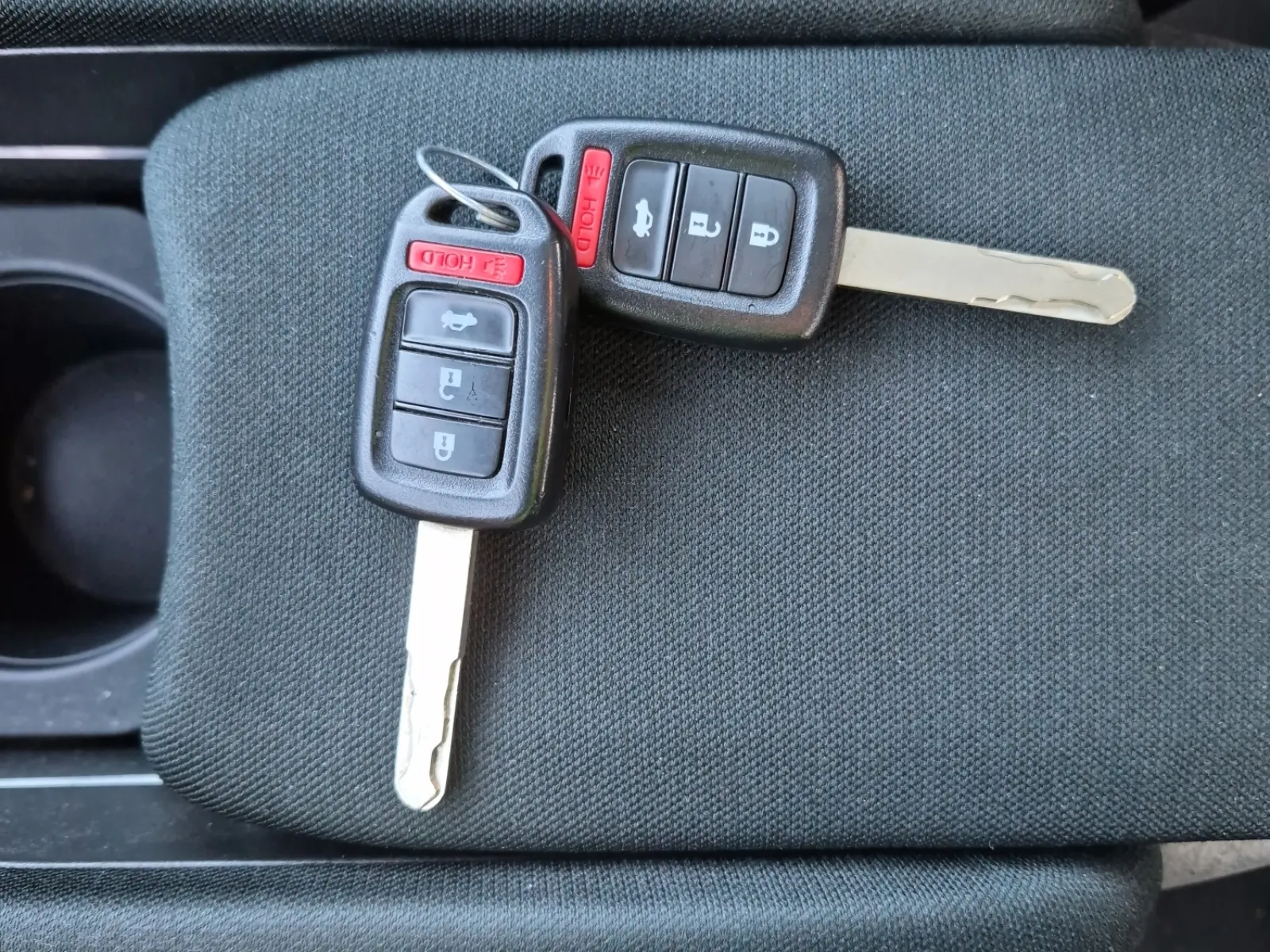 Keys/Fobs/Manual Photo