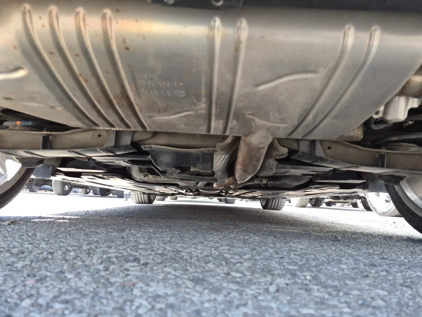 Undercarriage - Rear Photo