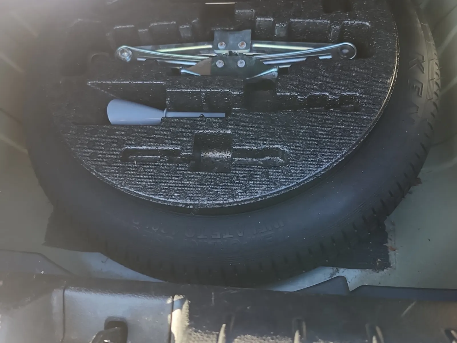 Spare Tire & Wheel Photo