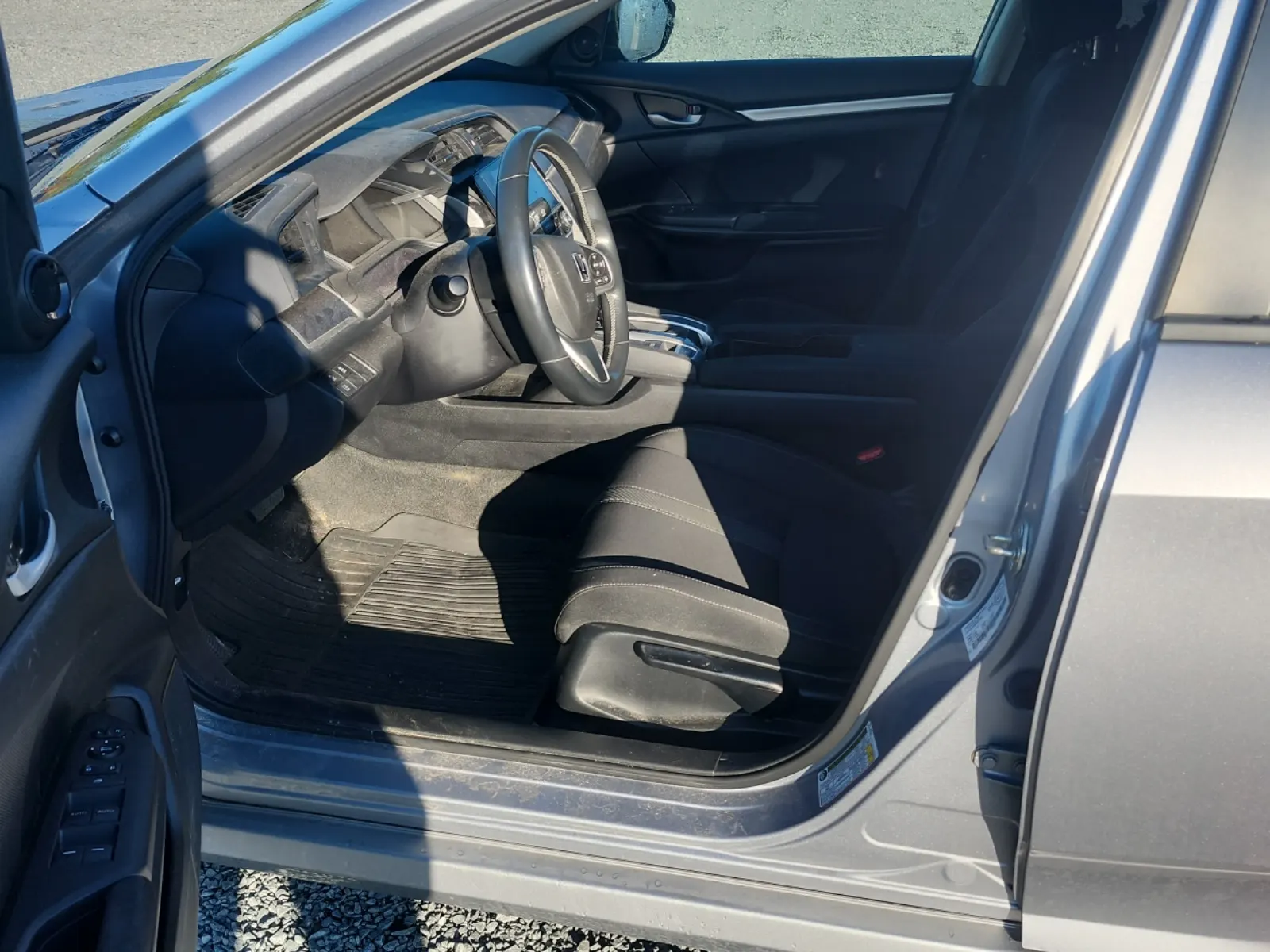Front Interior Photo