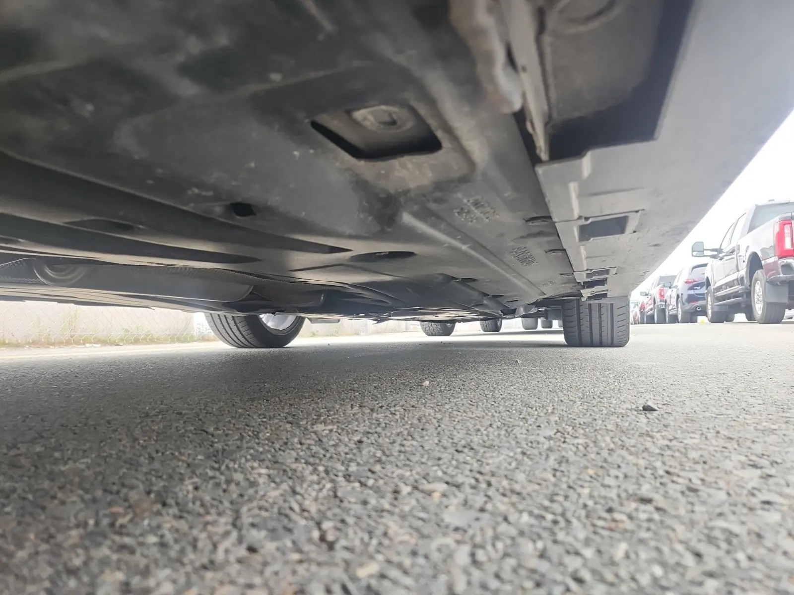 Undercarriage - Passenger Photo