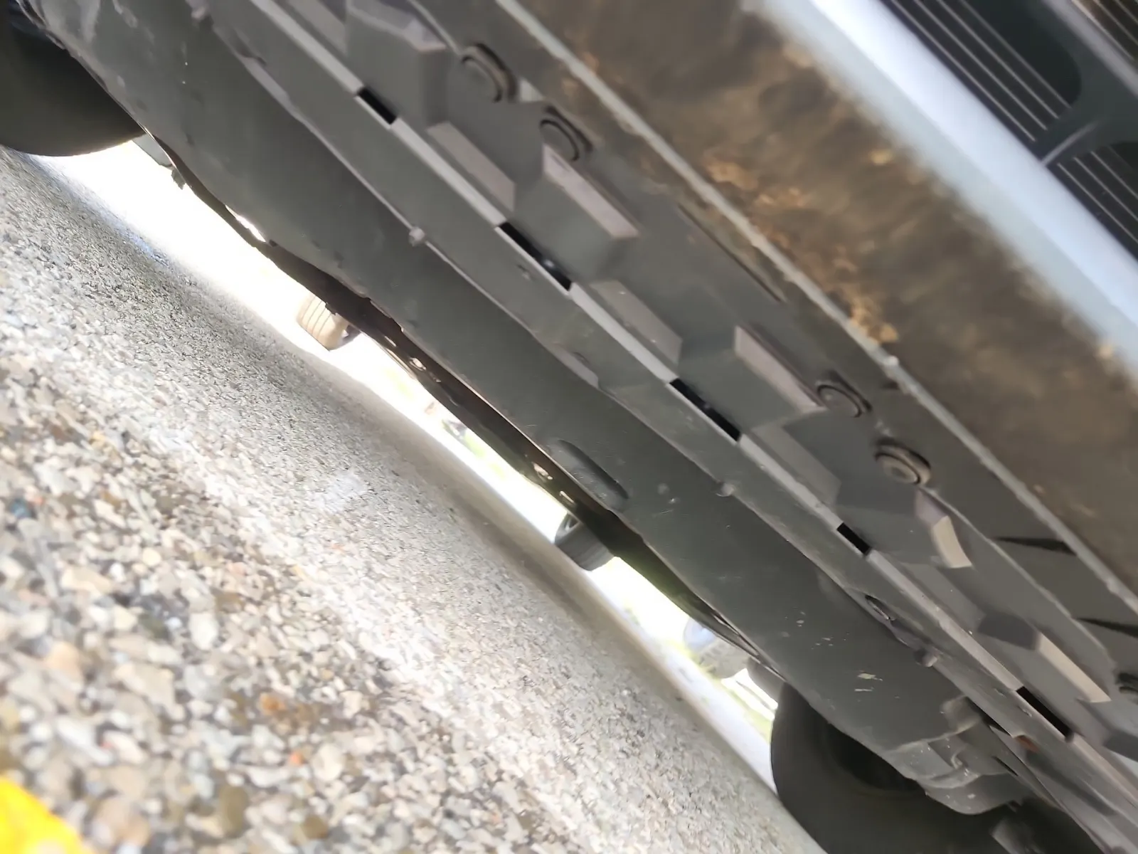 Undercarriage - Front Photo