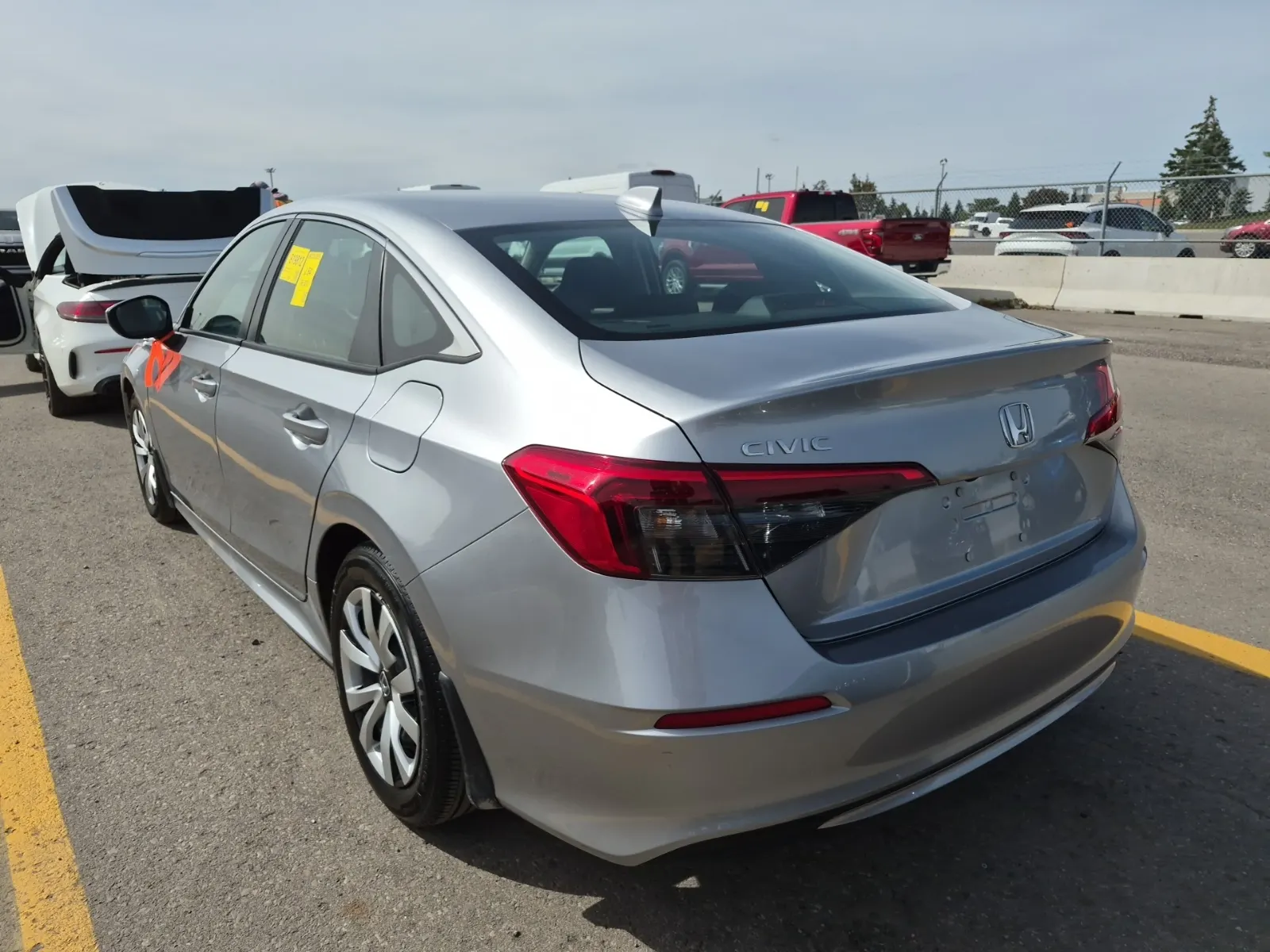 Driver Rear 3/4 Photo