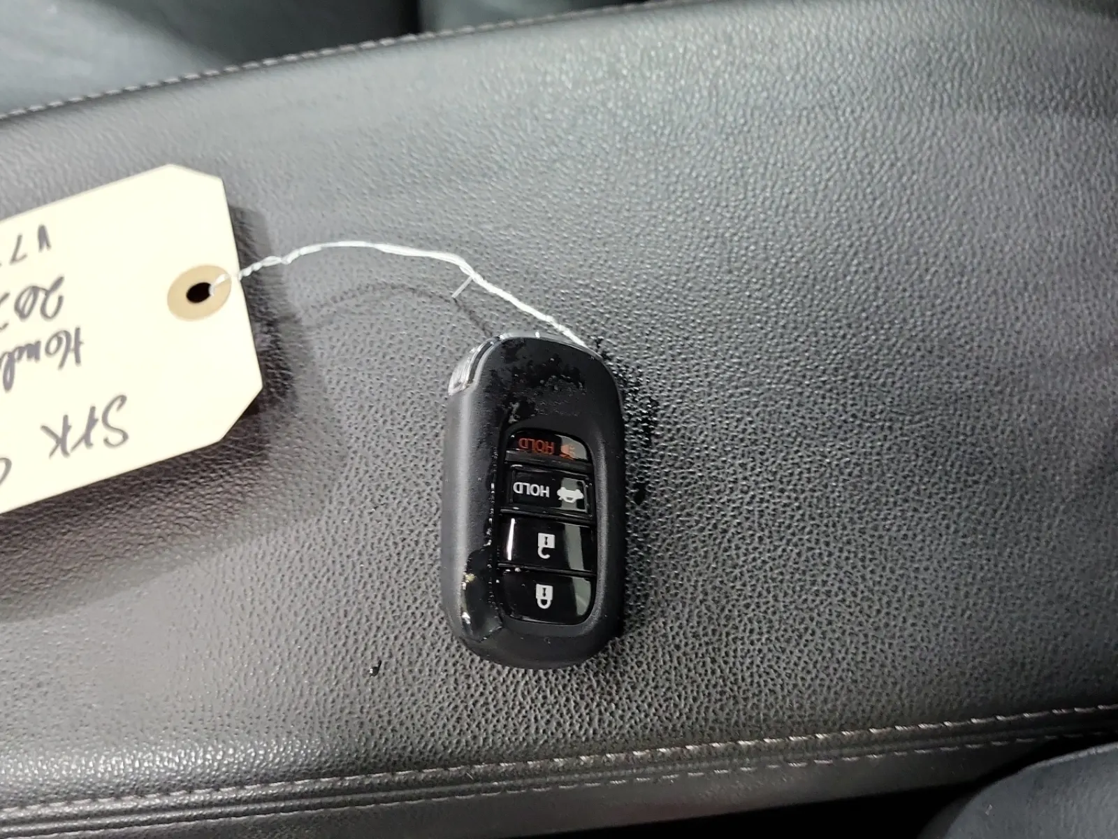 Keys/Fobs/Manual Photo