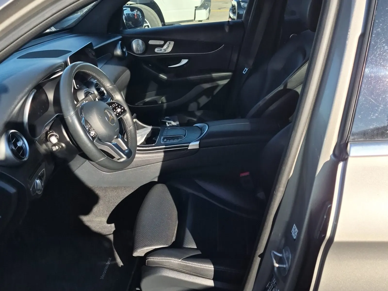 Front Interior Photo