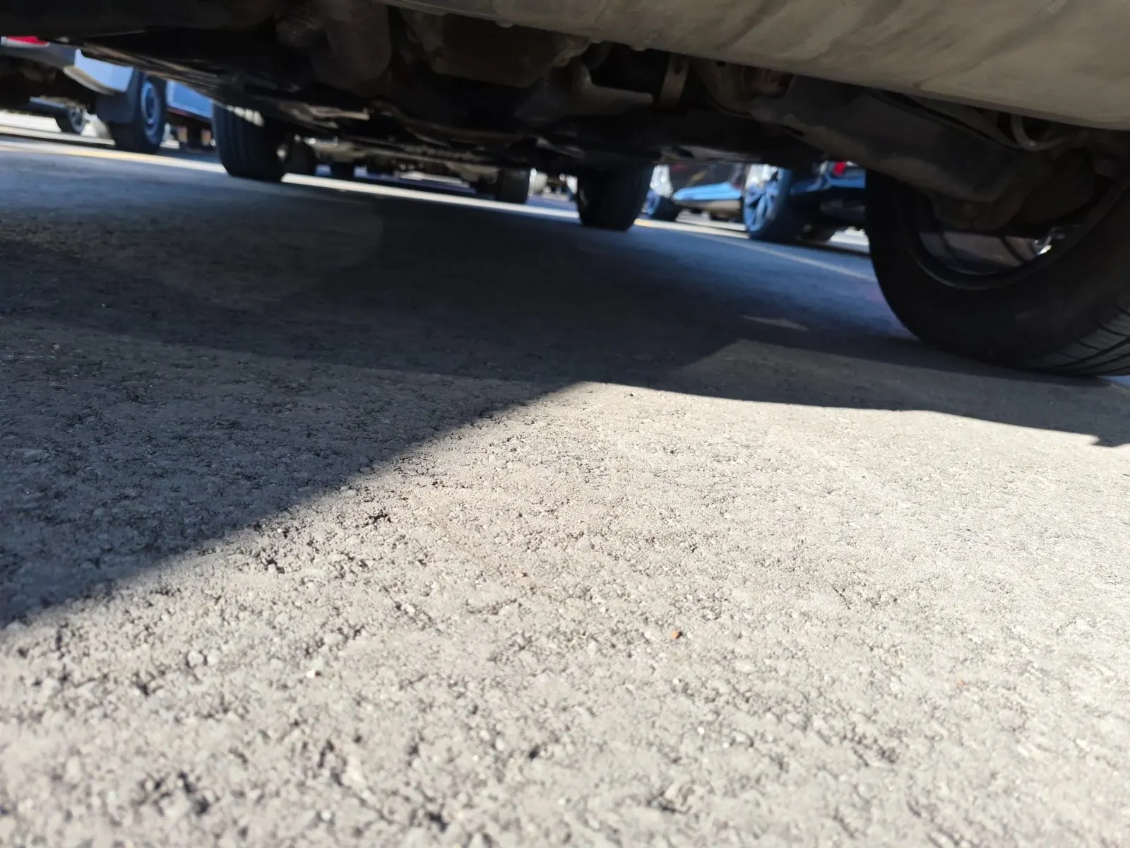 Undercarriage - Rear Photo