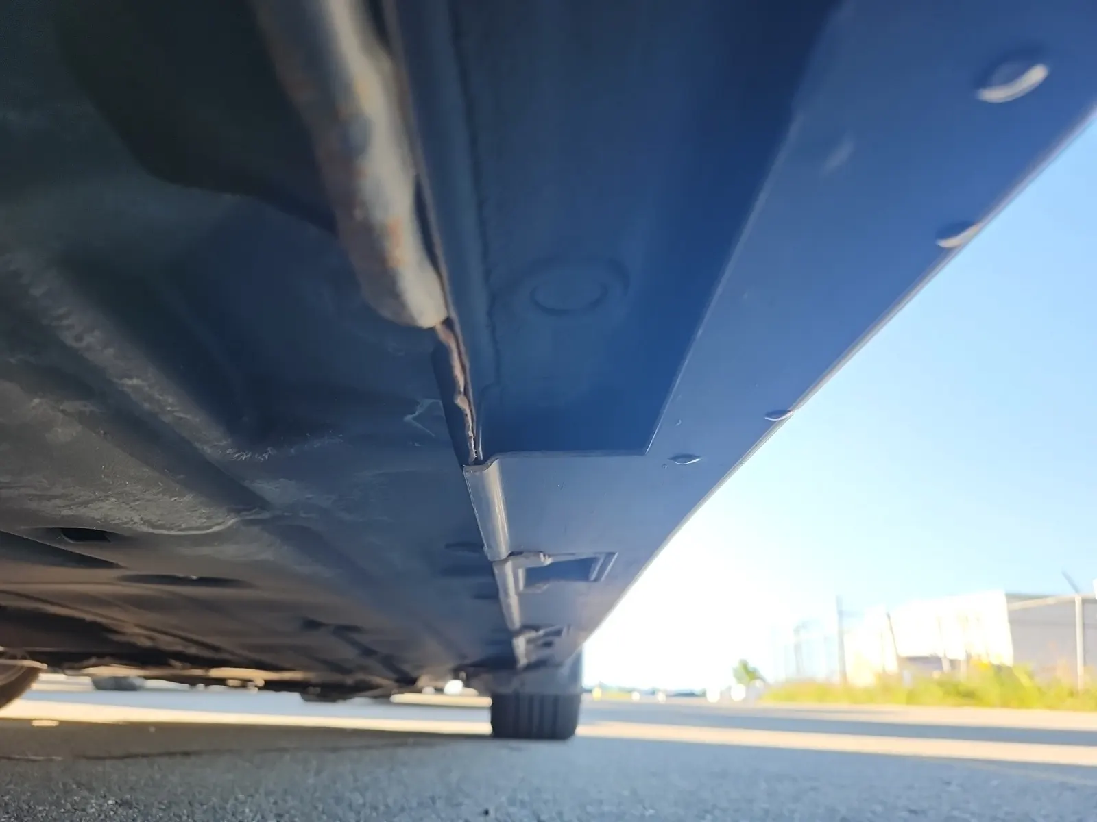 Undercarriage - Passenger Photo