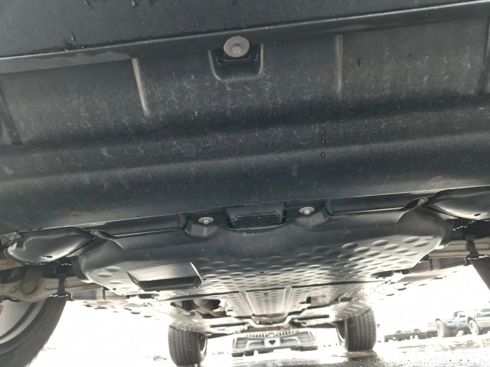Undercarriage - Front Photo