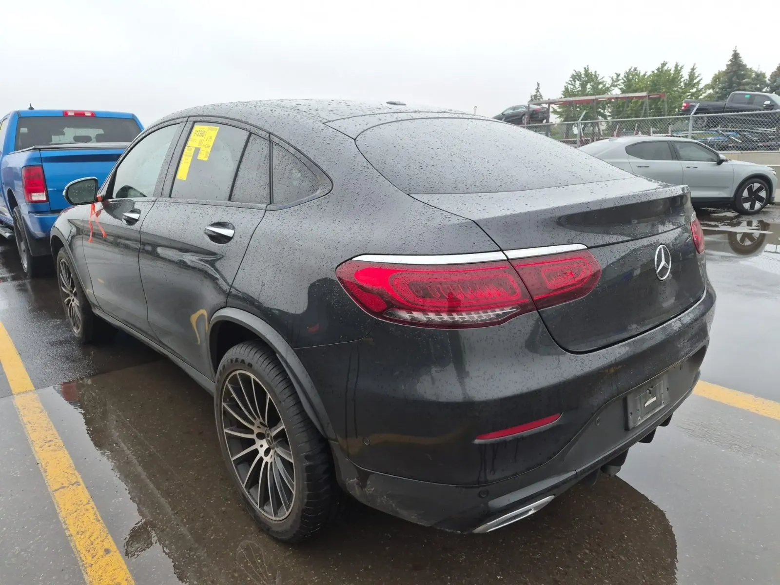 Driver Rear 3/4 Photo