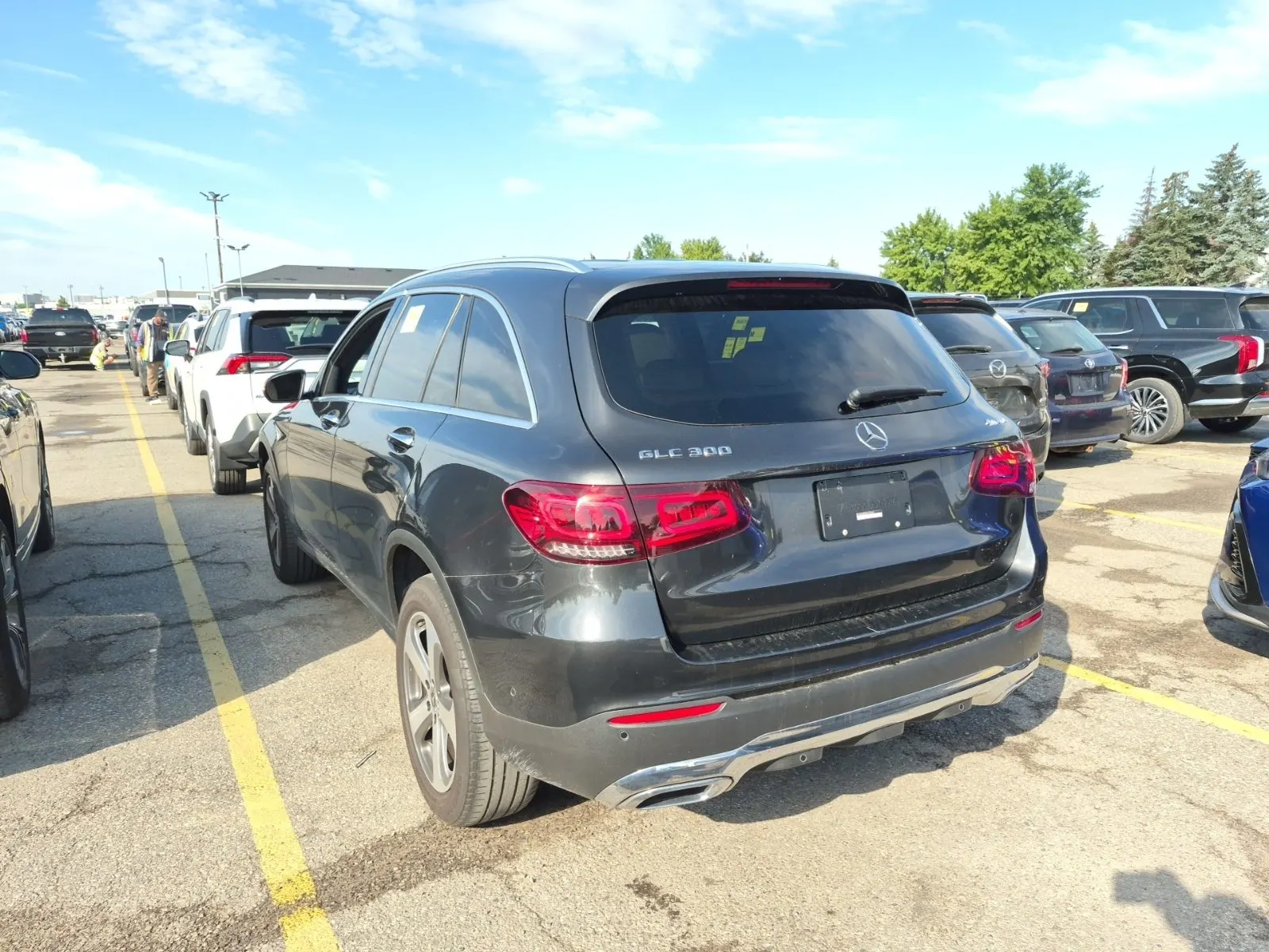 Driver Rear 3/4 Photo
