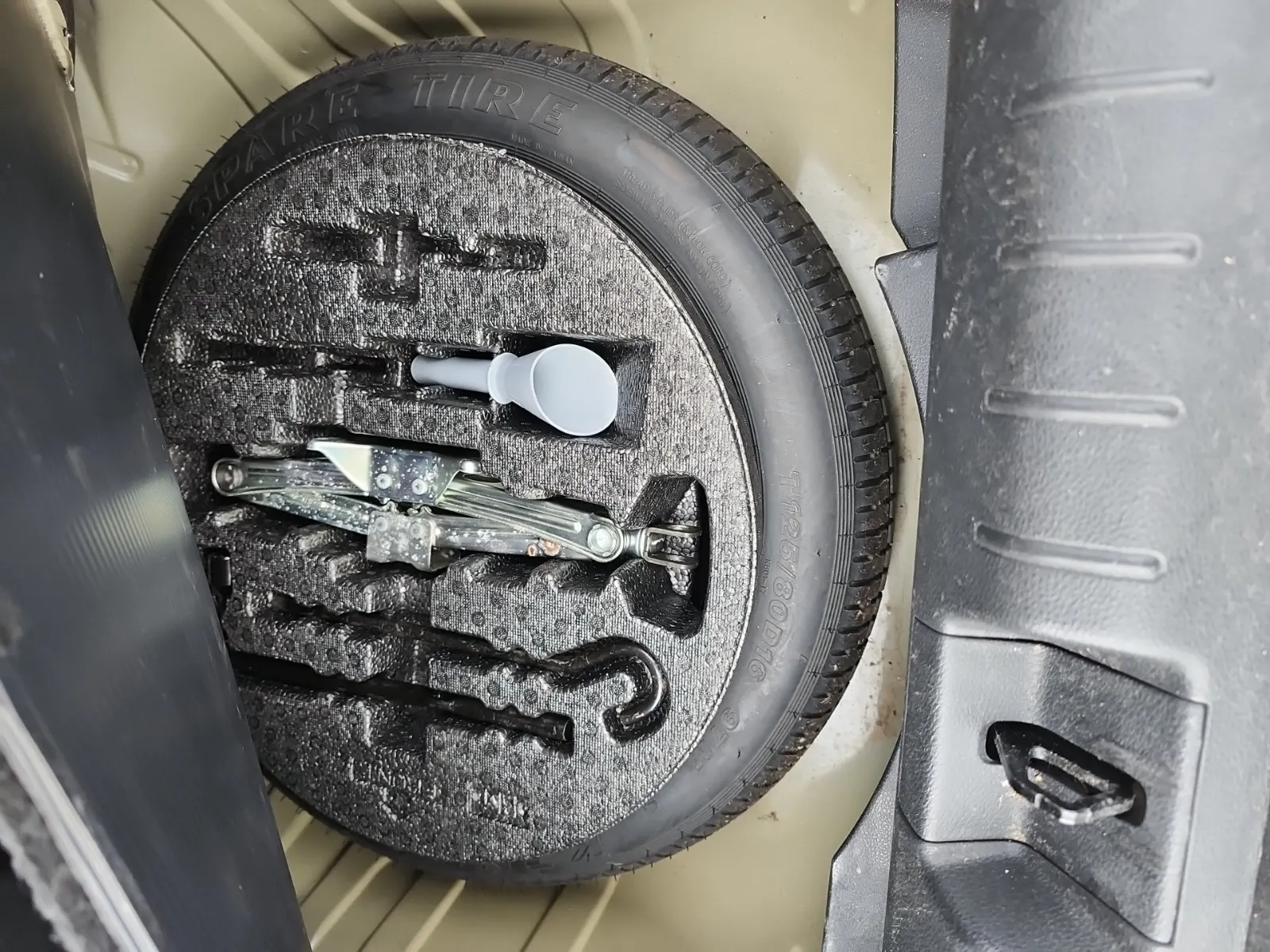 Spare Tire & Wheel Photo