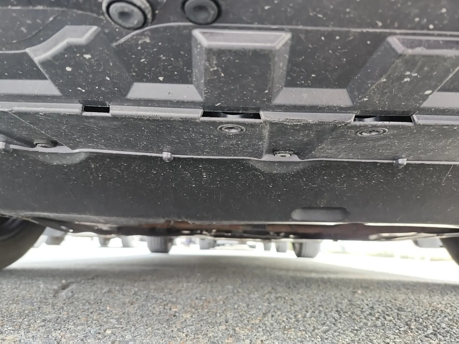 Undercarriage - Front Photo