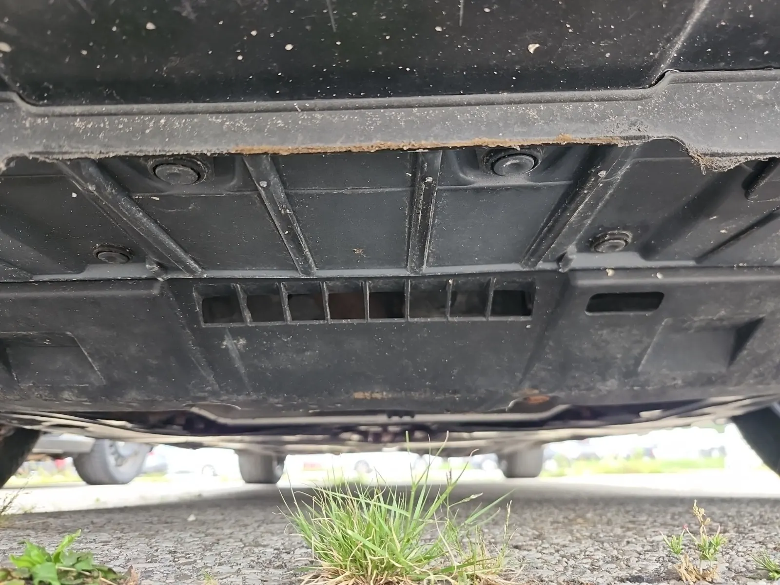 Undercarriage - Front Photo