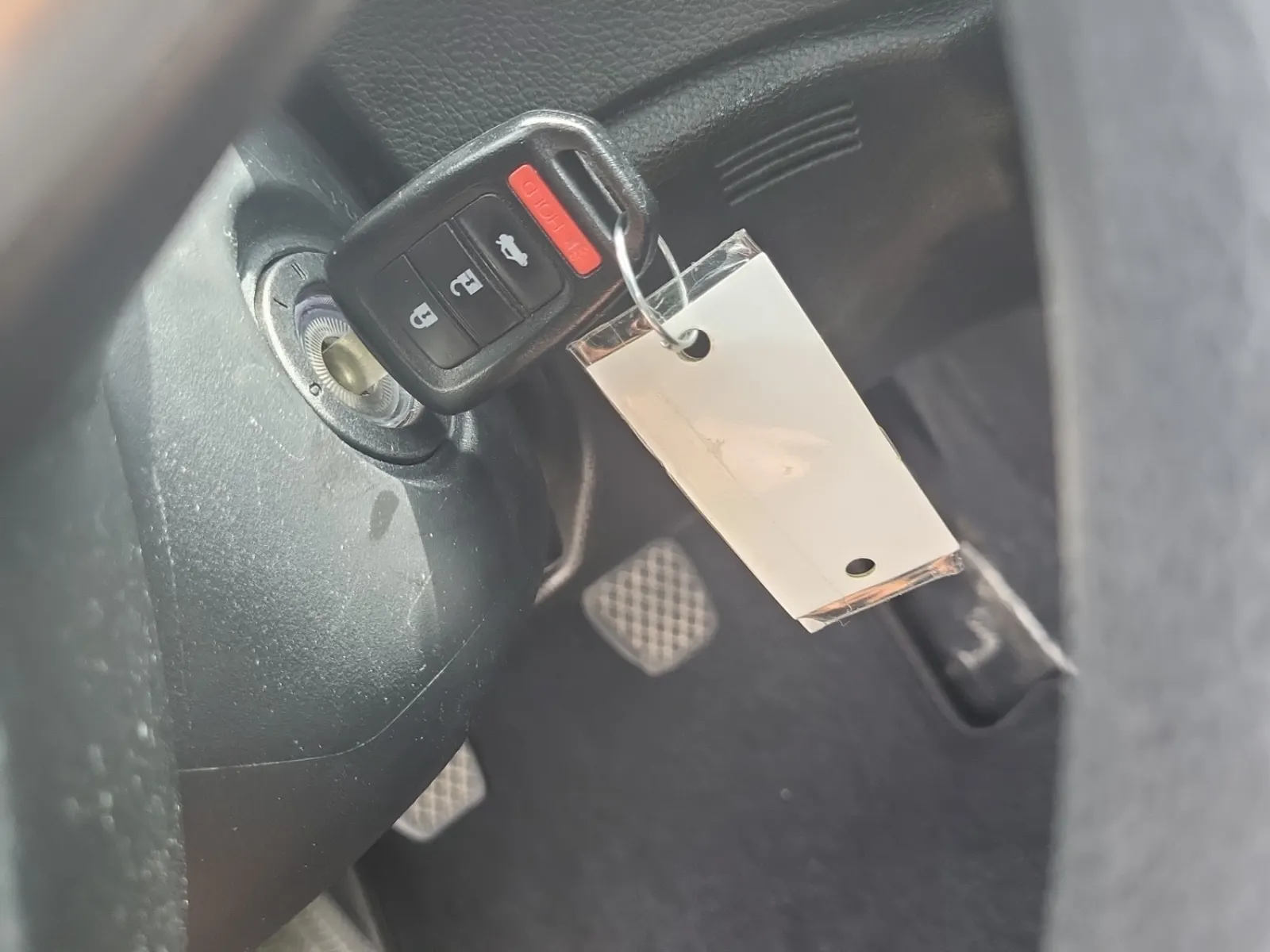 Keys/Fobs/Manual Photo