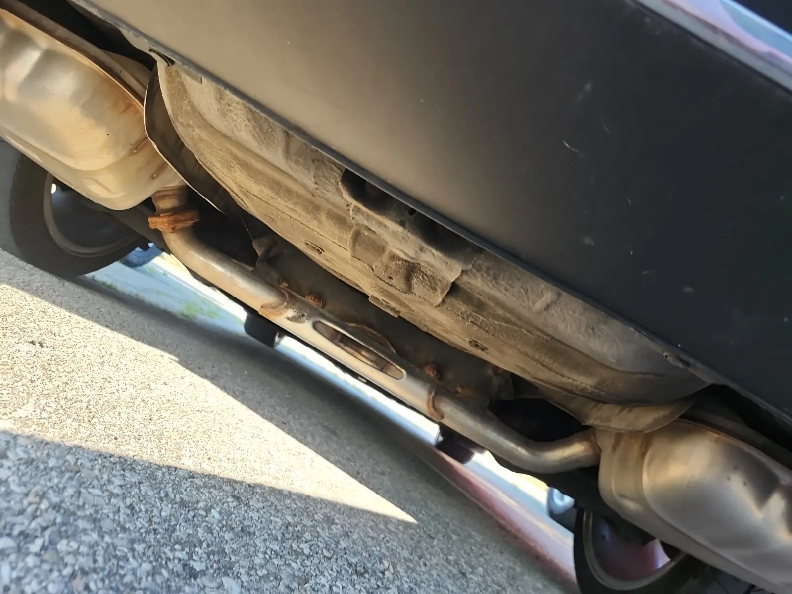 Undercarriage - Rear Photo