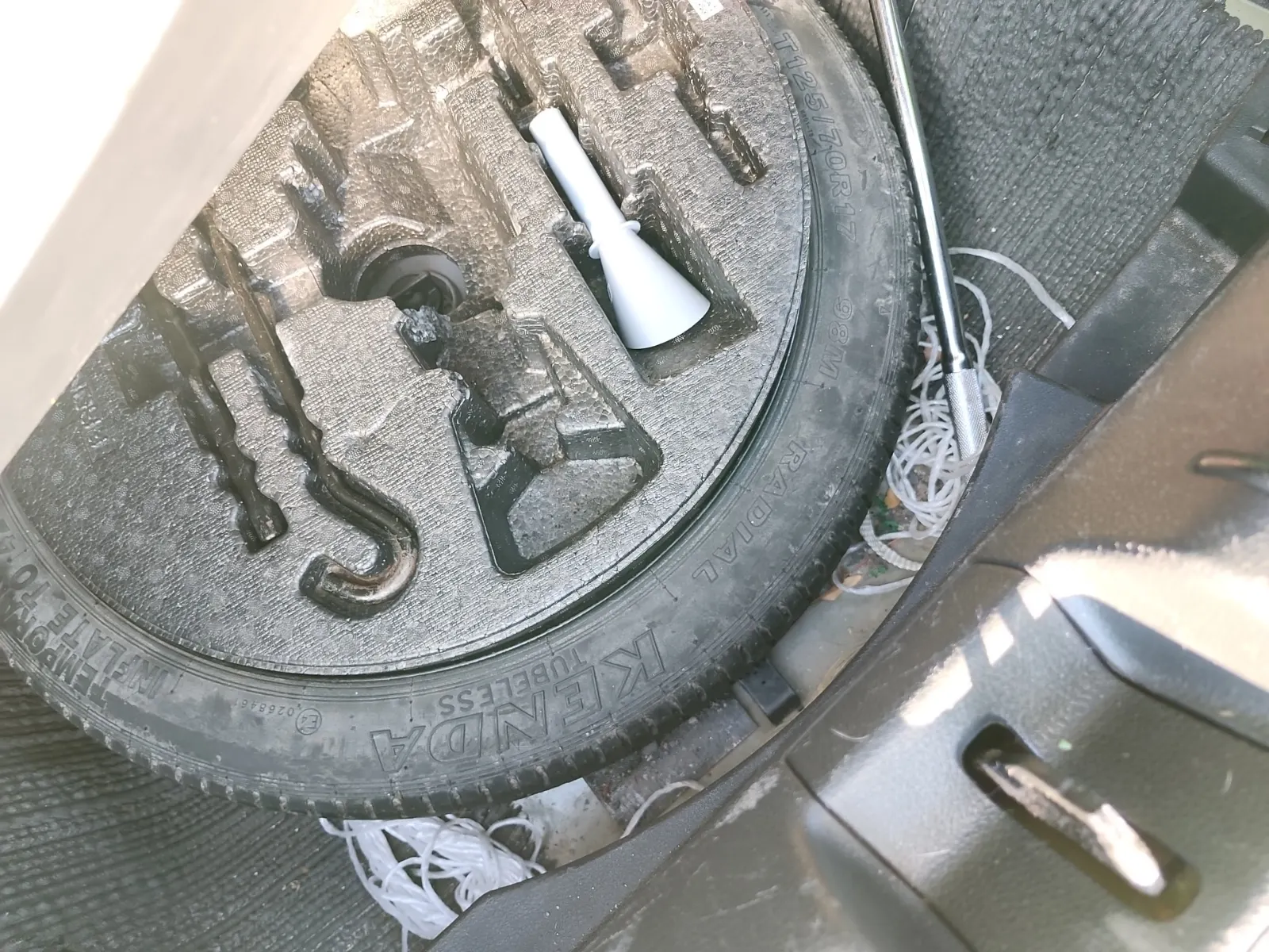 Spare Tire & Wheel Photo