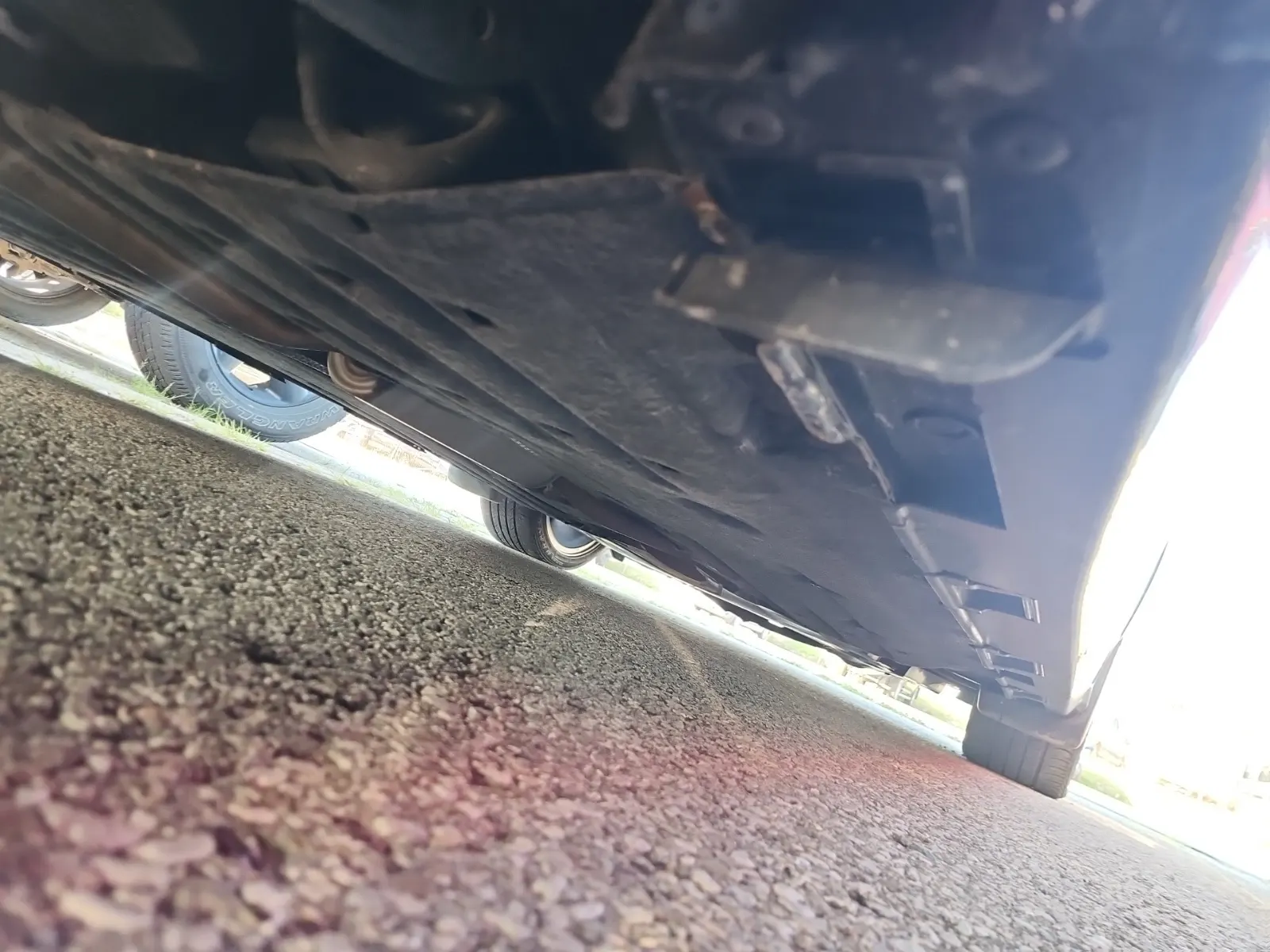 Undercarriage - Passenger Photo