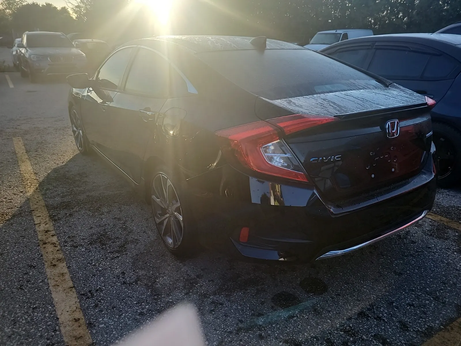 Driver Rear 3/4 Photo