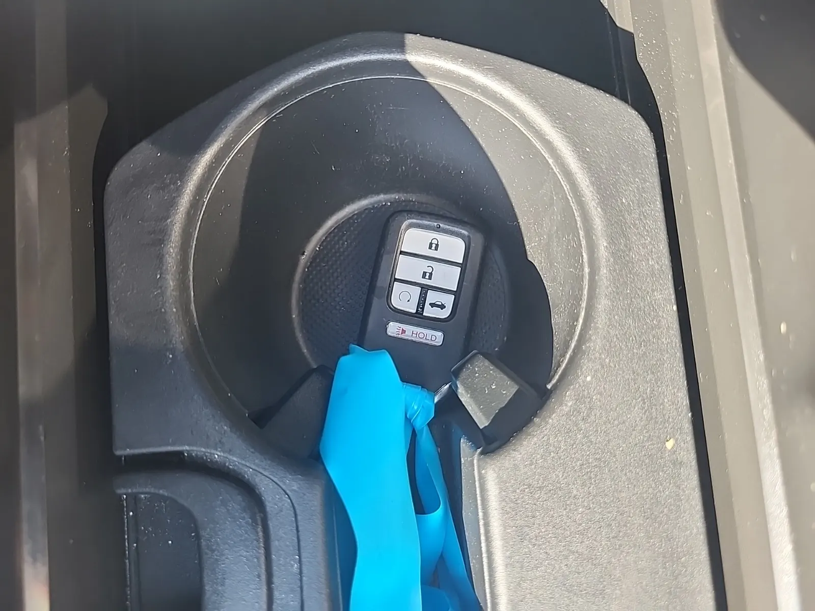Keys/Fobs/Manual Photo