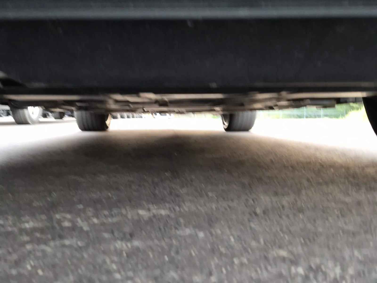 Undercarriage - Front Photo