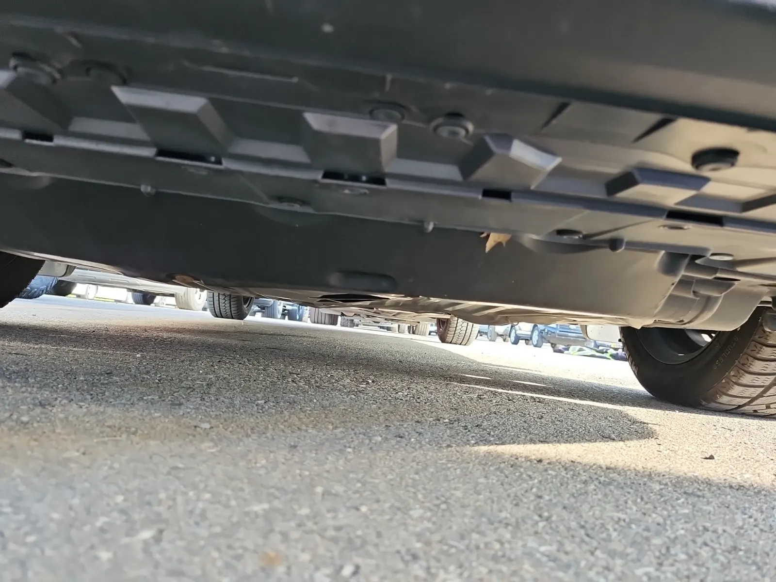 Undercarriage - Front Photo