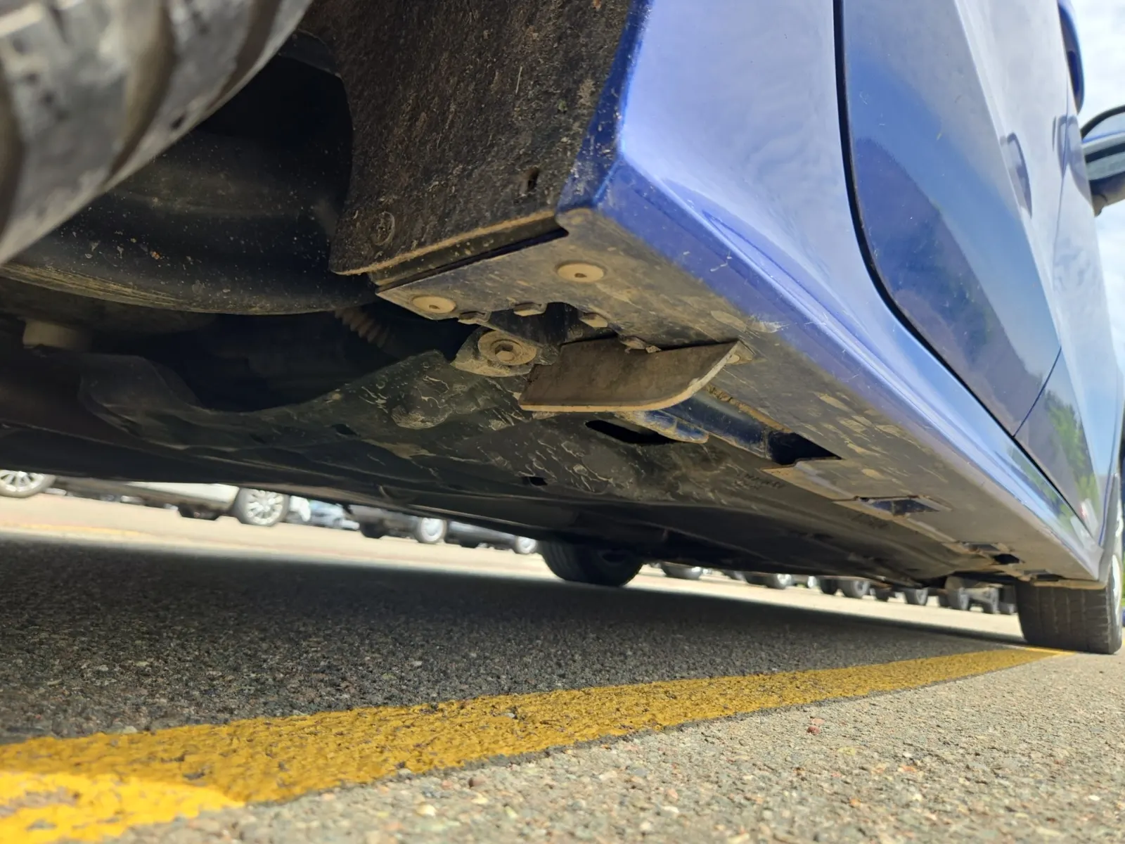 Undercarriage - Passenger Photo