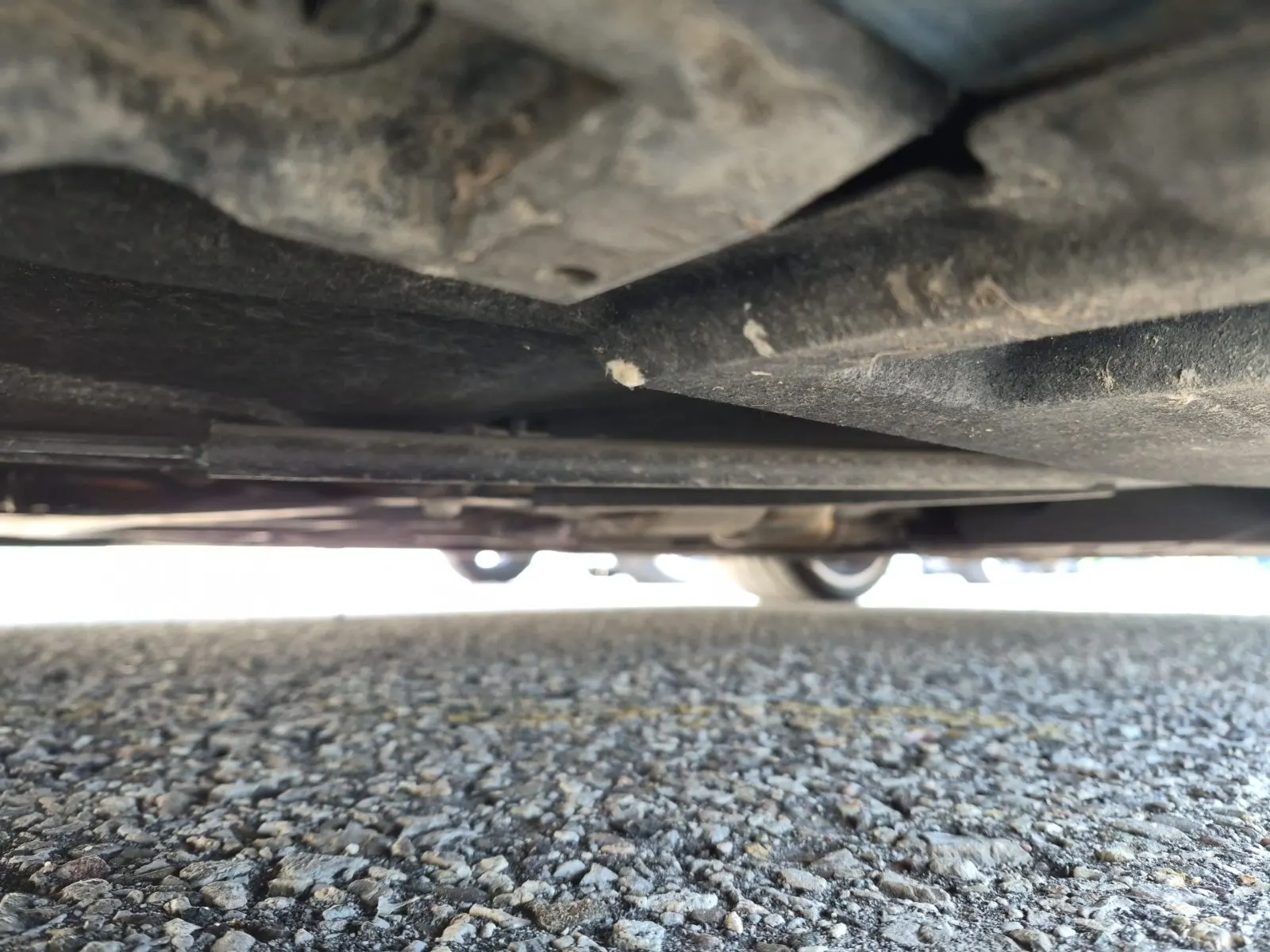 Undercarriage - Driver Photo