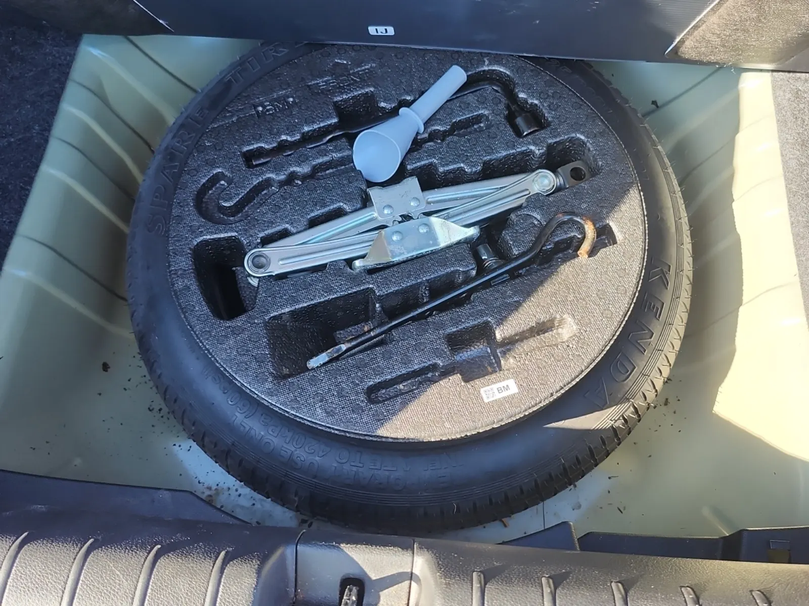 Spare Tire & Wheel Photo