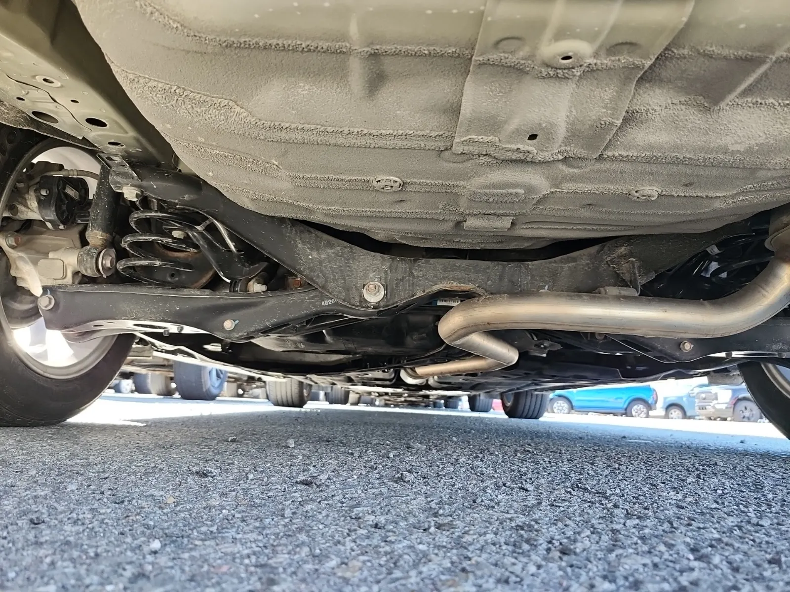 Undercarriage - Rear Photo