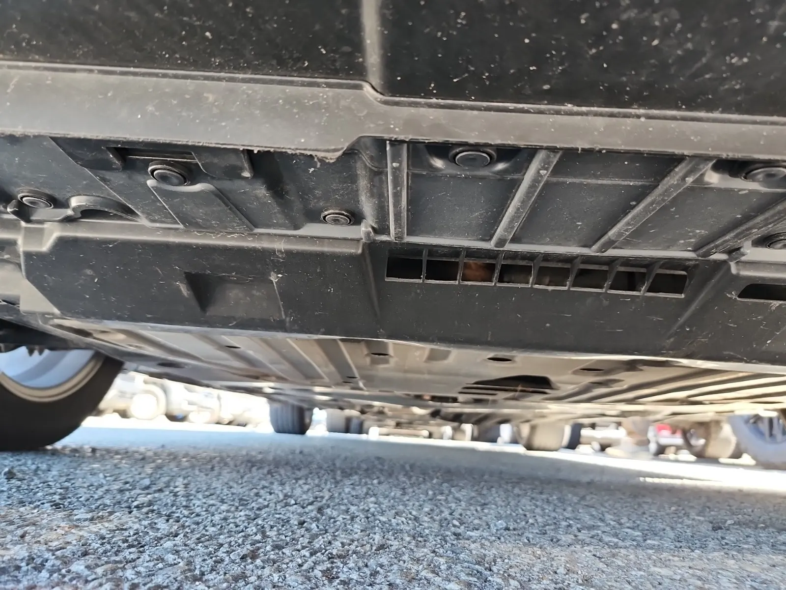 Undercarriage - Front Photo