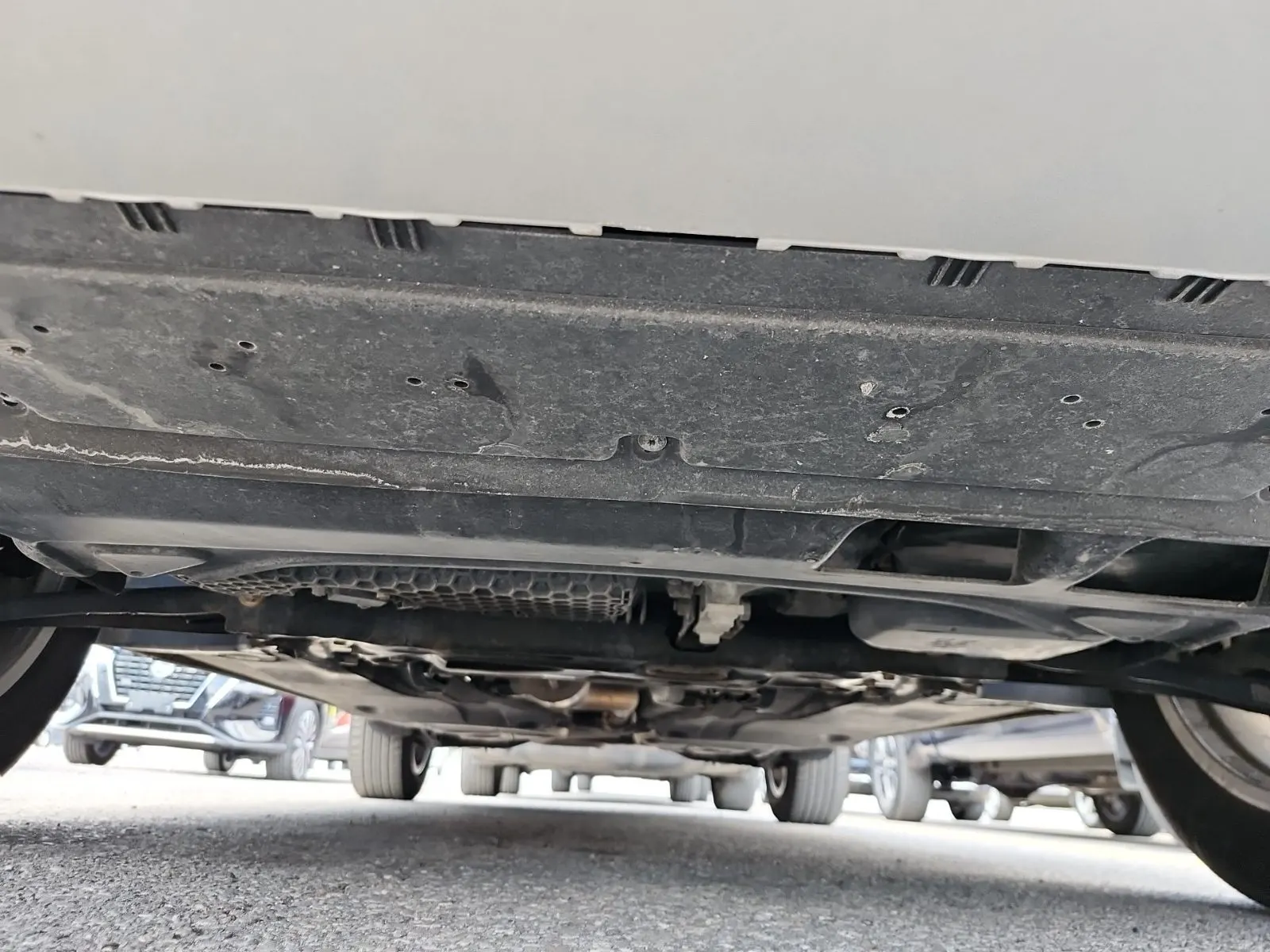Undercarriage - Front Photo