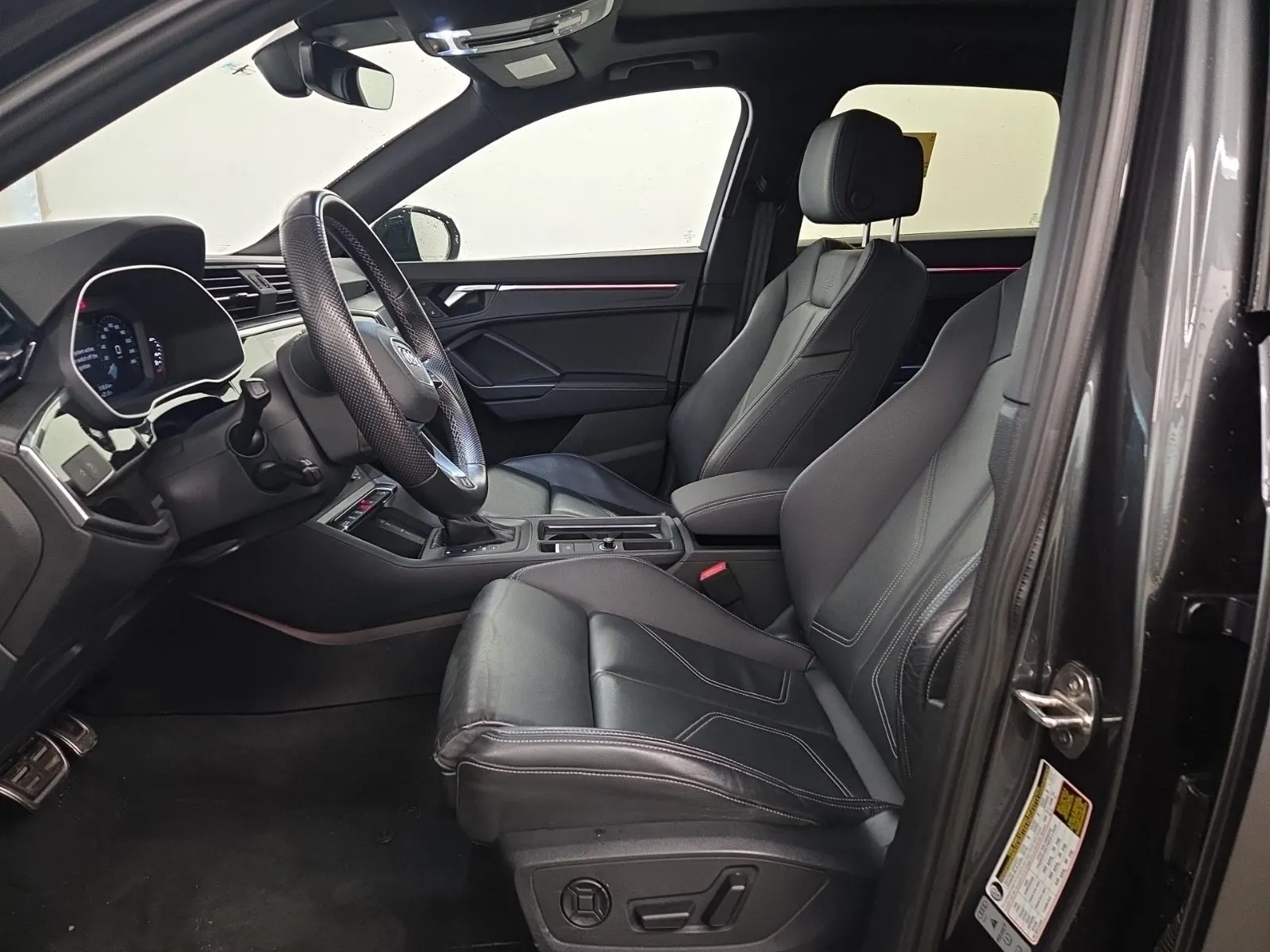 Front Interior Photo