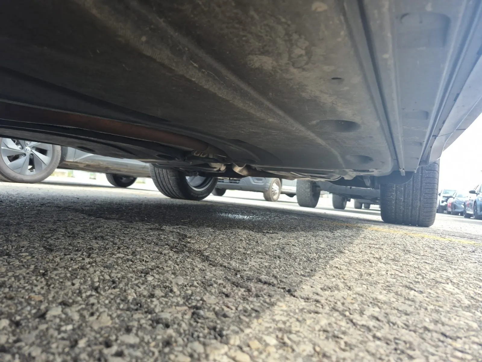 Undercarriage - Driver Photo
