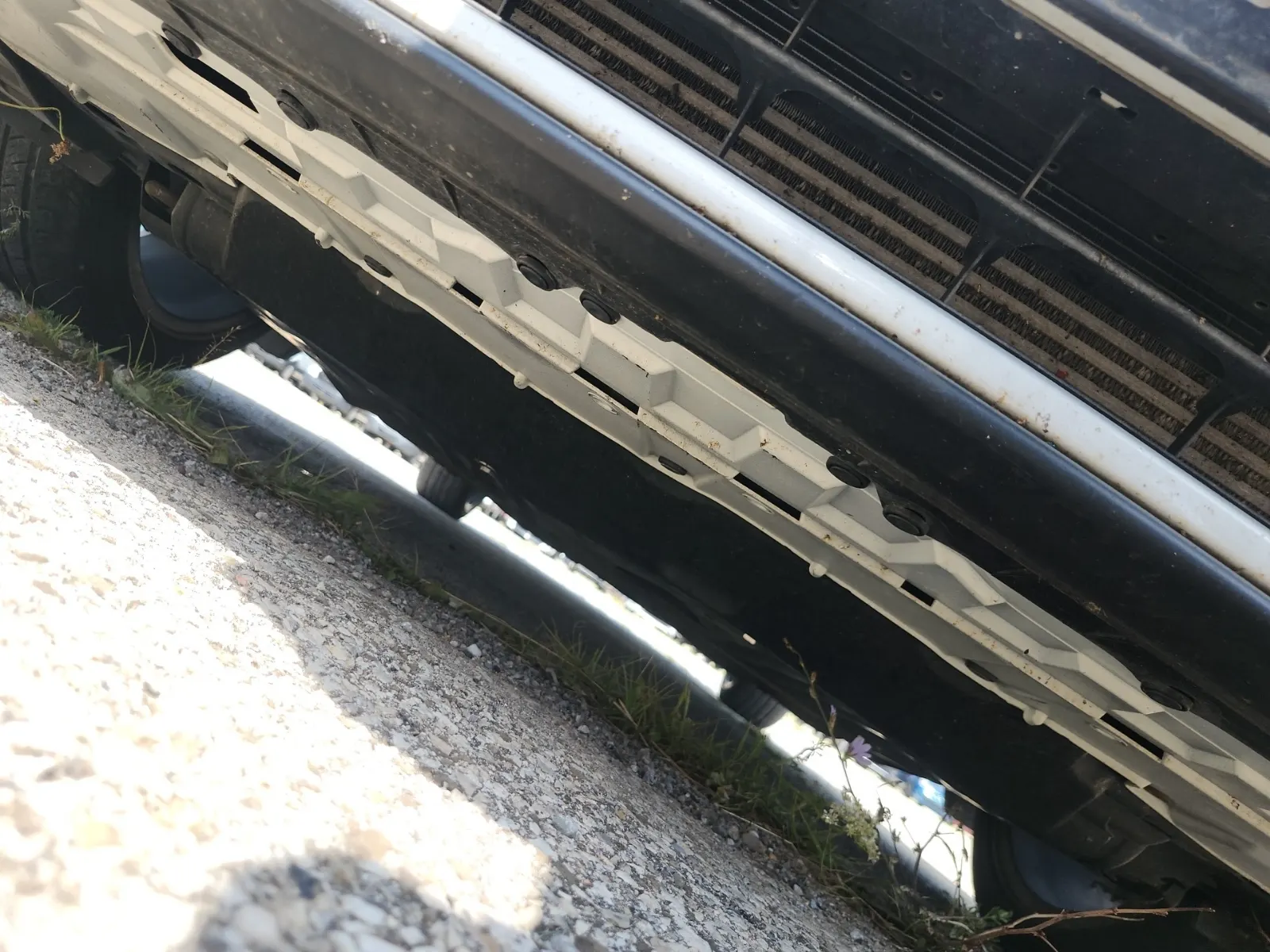 Undercarriage - Front Photo