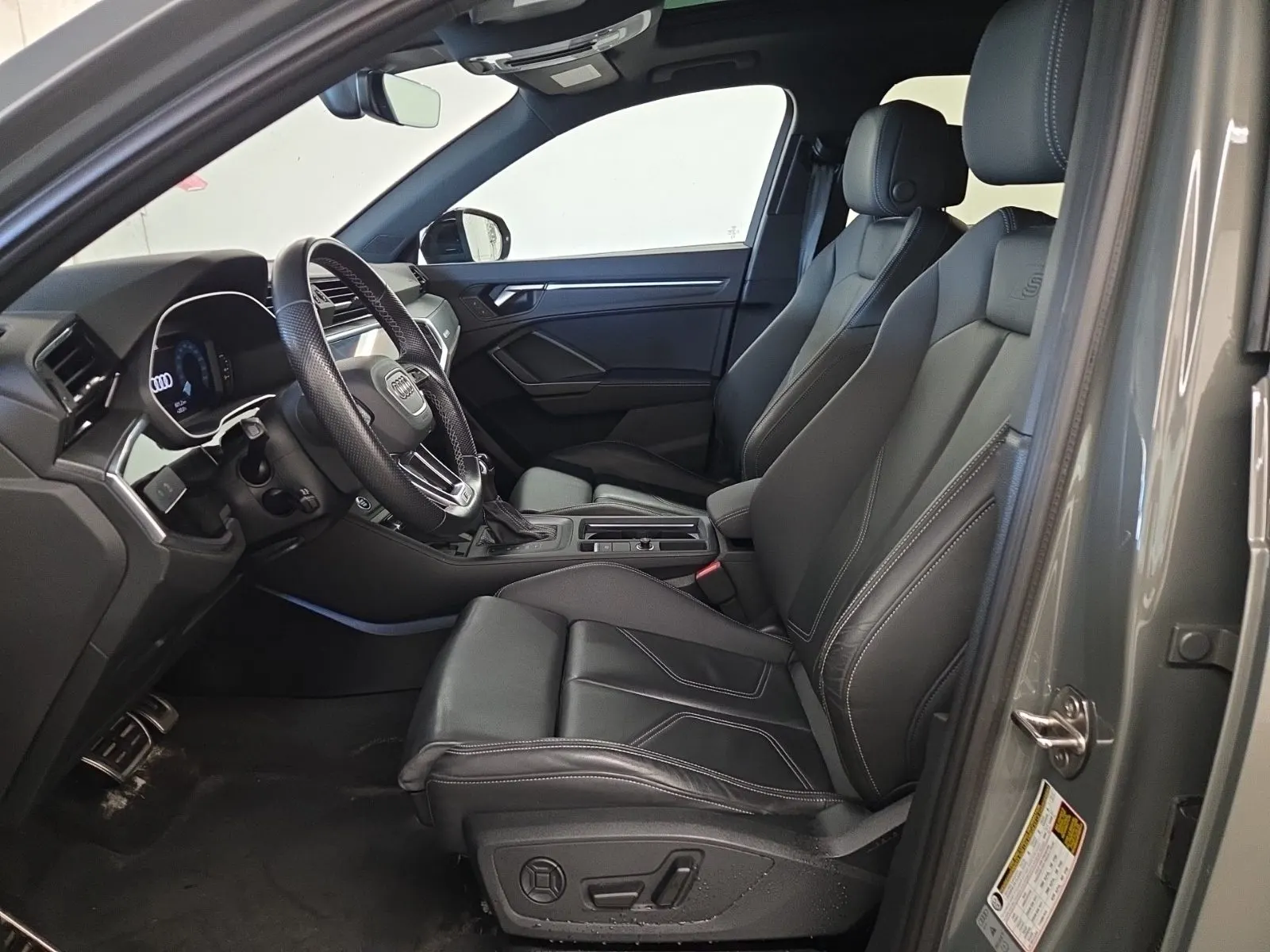 Front Interior Photo