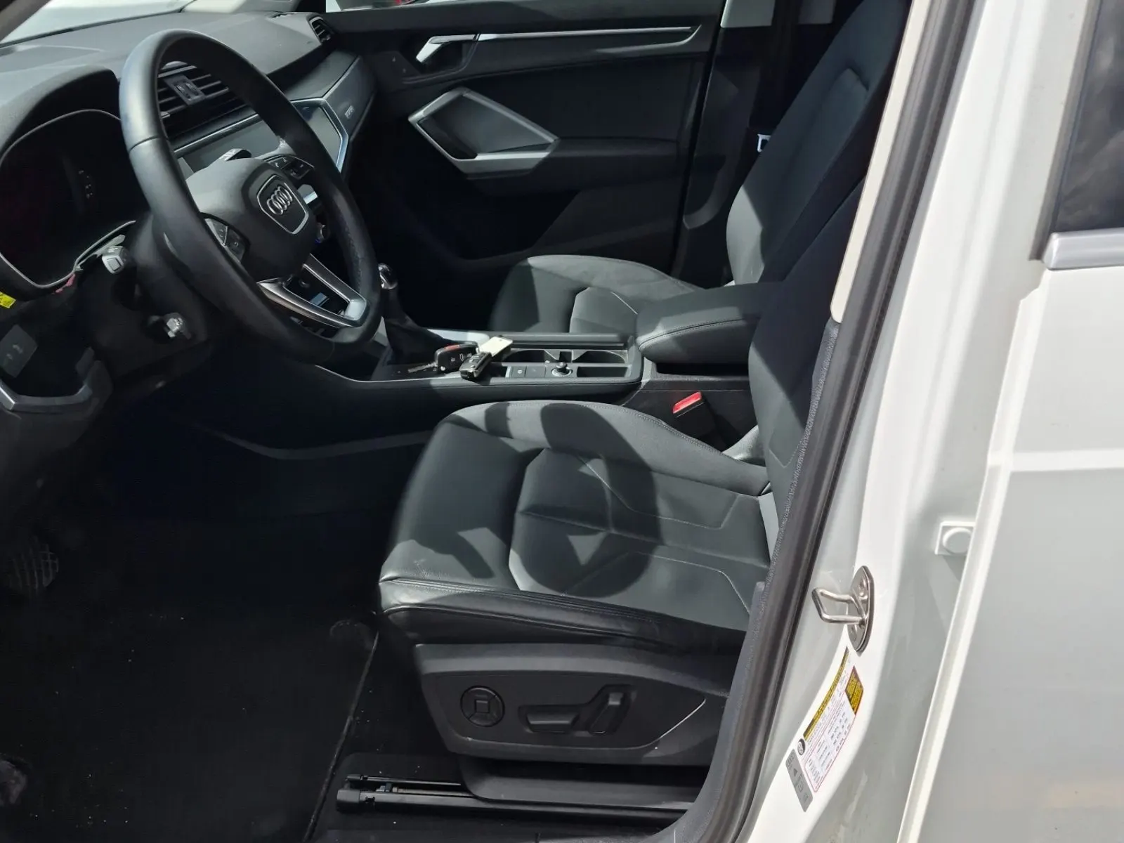 Front Interior Photo