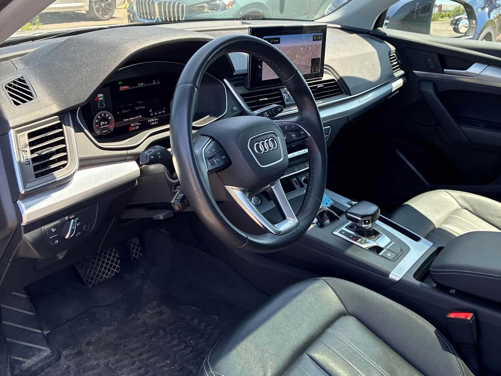 Interior driver side