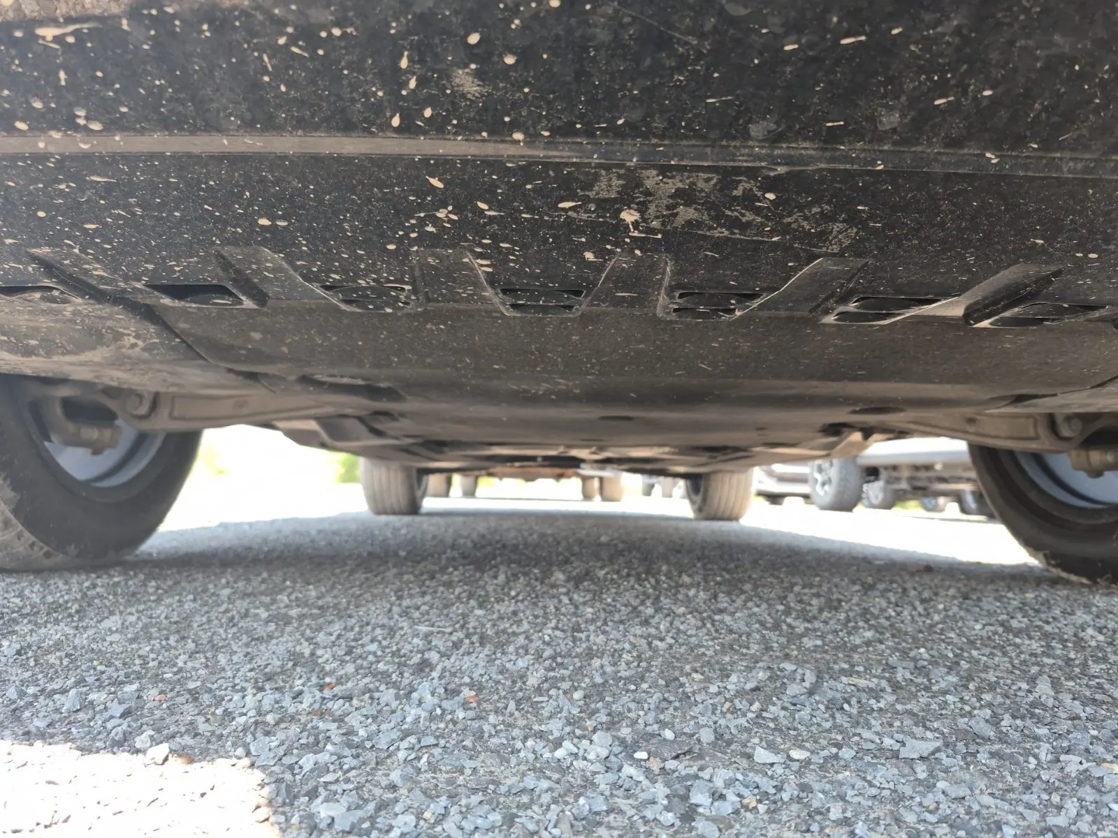 Undercarriage - Front Photo