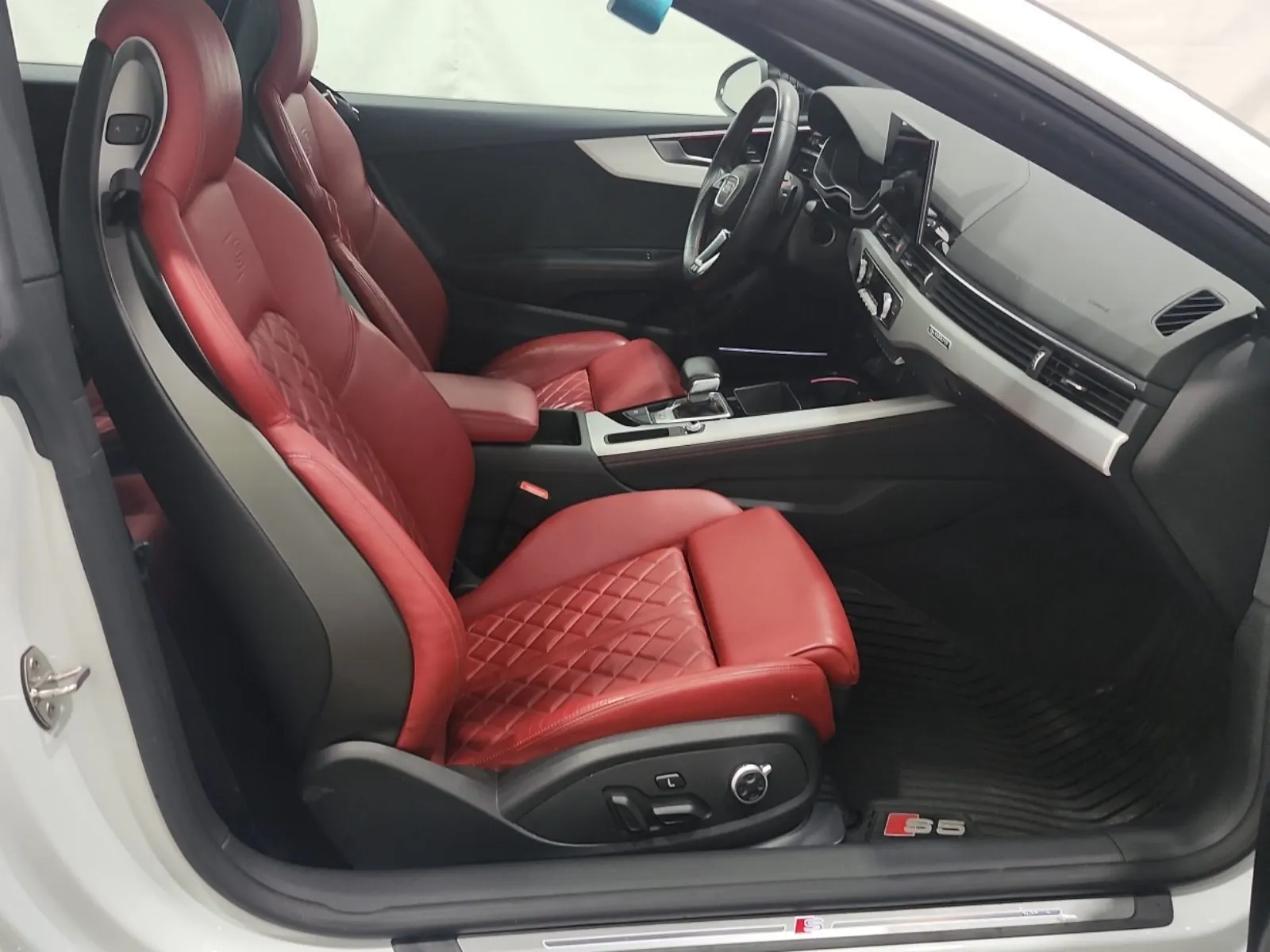 Right Side Interior Photo
