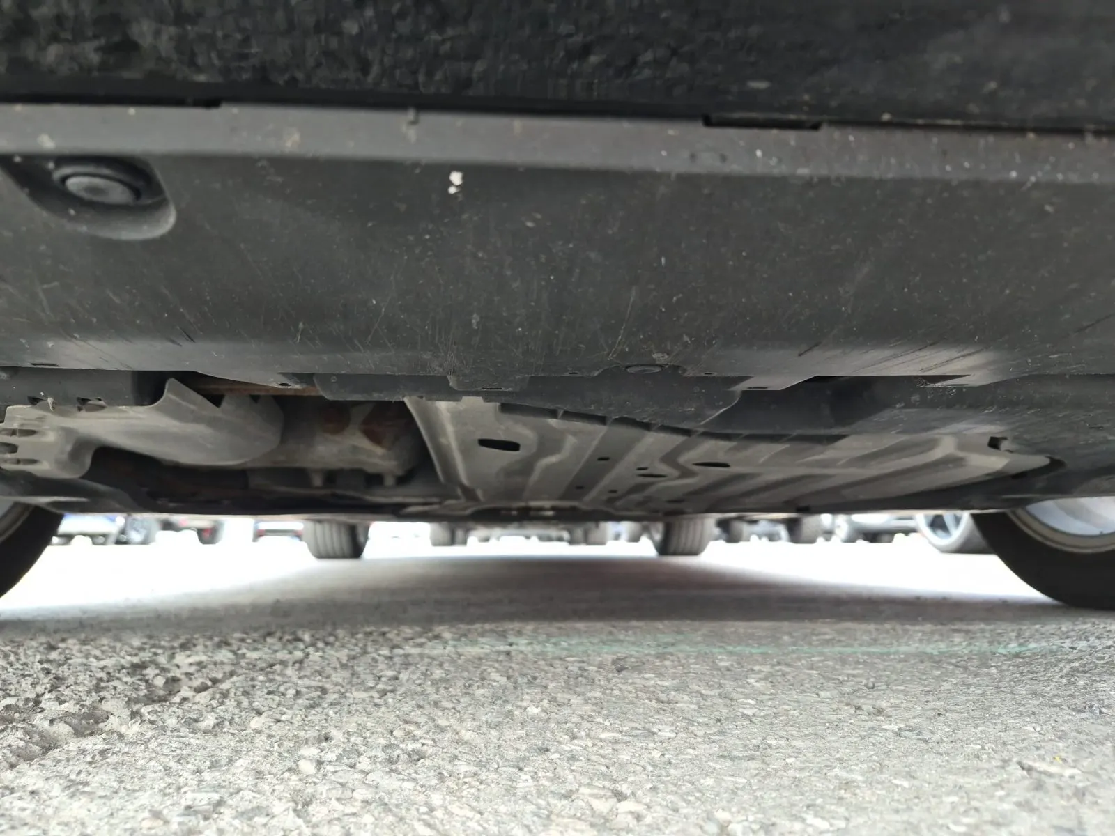 Undercarriage - Front Photo