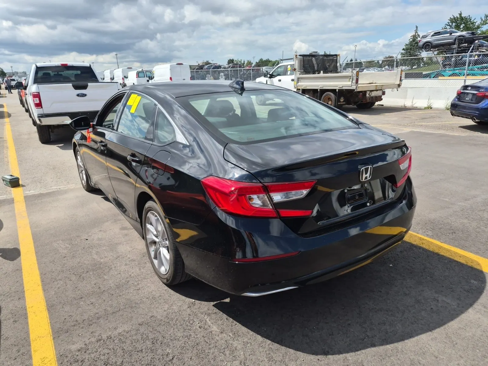 Driver Rear 3/4 Photo