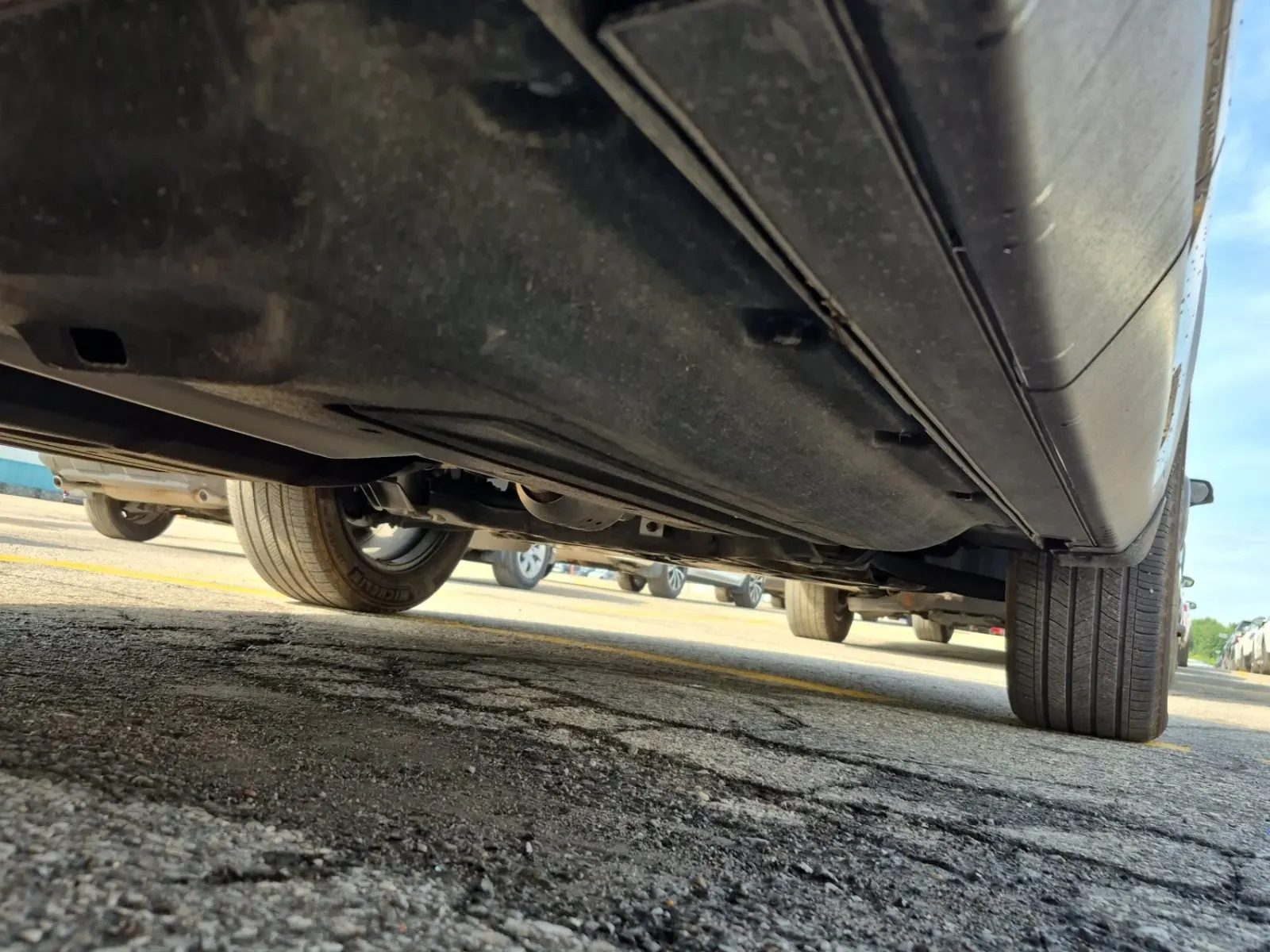 Undercarriage - Passenger Photo